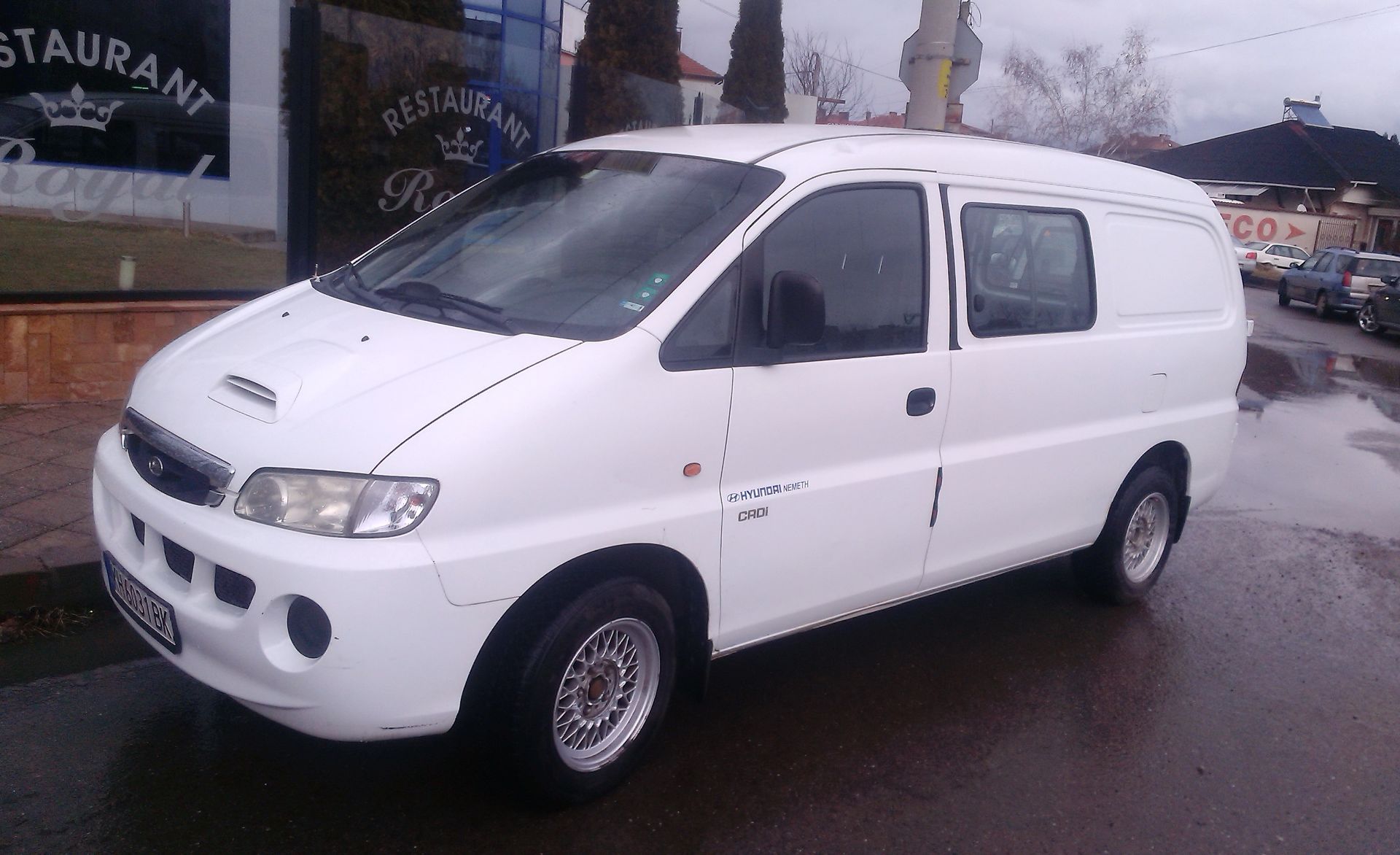 2003 WHITE HYUNDAI H1 EURO 3 - REGISTERED IN BULGARIA