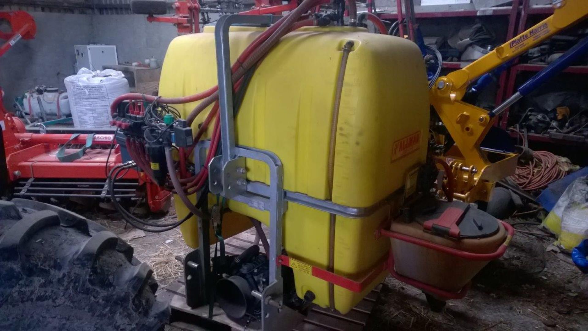 DS - ALLMAN TT800 CROP SPRAYER   ELECTRIC CONTROLLED   COLLECTION FROM CHESTERFIELD