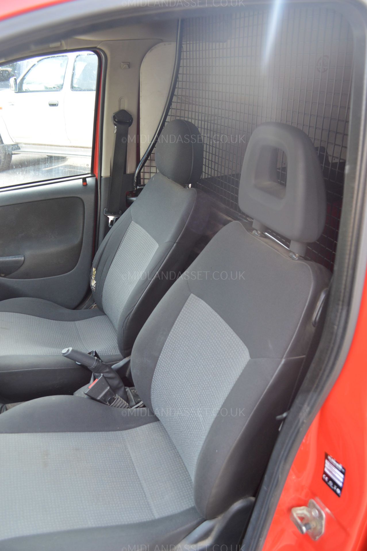 KB - 2008/58 REG VAUXHALL COMBO 1700 CDTI - 1 PREVIOUS OWNER, ROYAL MAIL *NO VAT*   DATE OF - Image 14 of 19