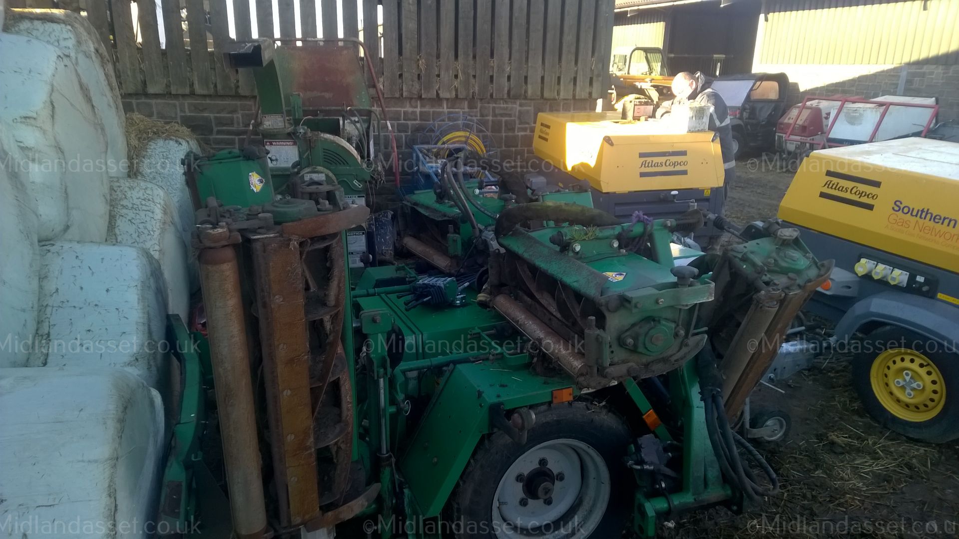 DS - RANSOMES TEXTRON TG 4650 GANG MOWER   EX COUNCIL GOOD WORKING ORDER COLLECTION FROM - Image 4 of 8