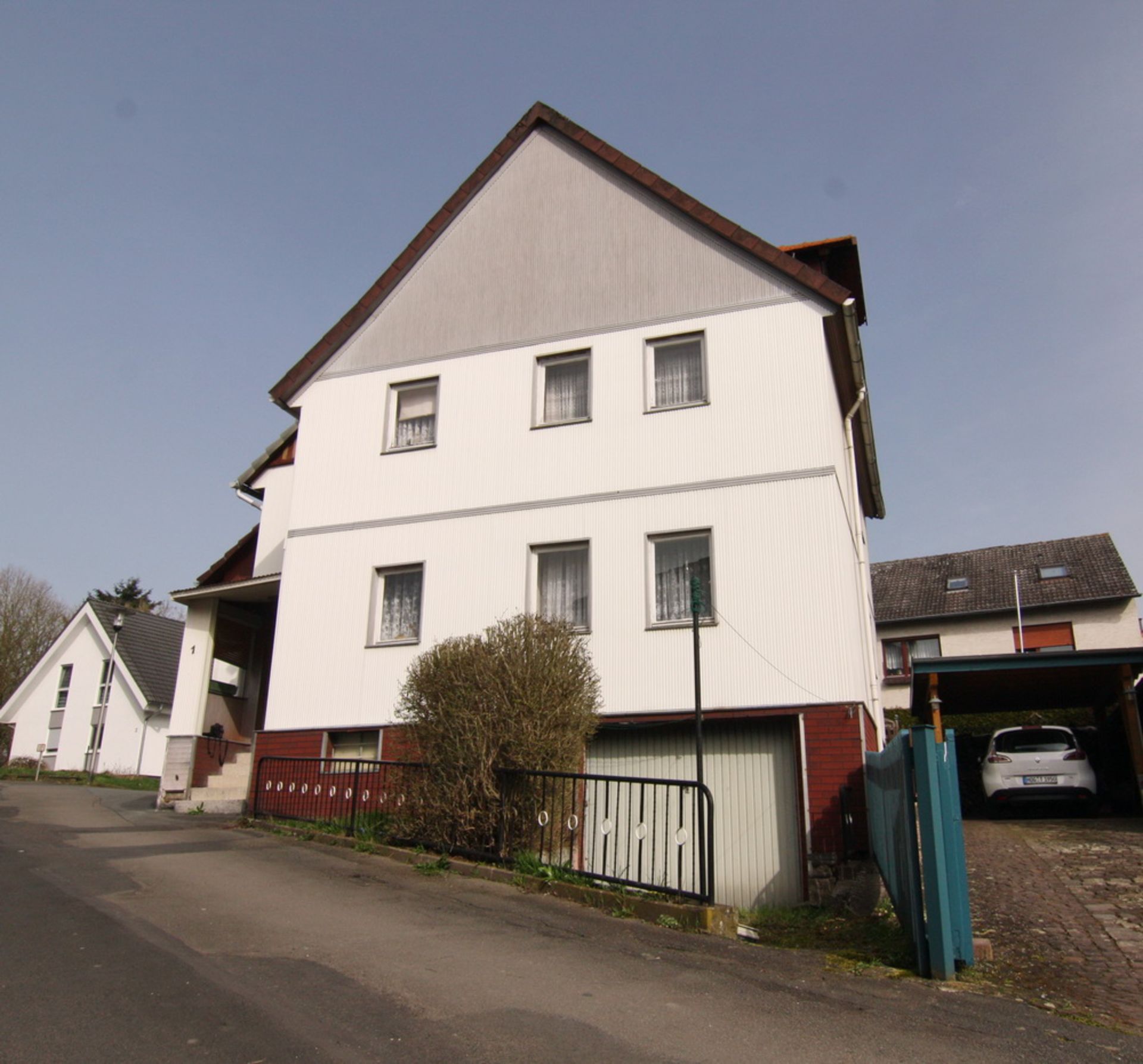 Hessen reg. Germany - Two Storey home + attic & garage