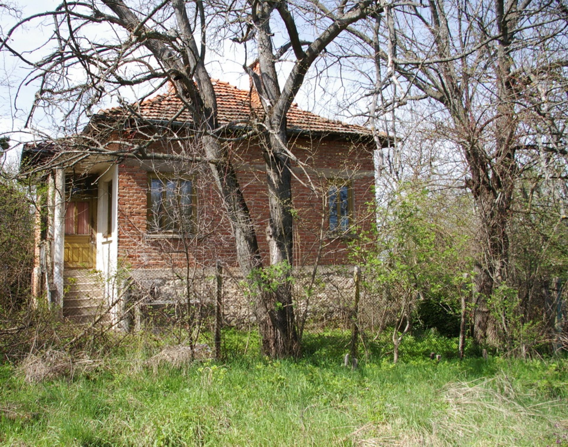 Property in Lagoshevtsi, Vidin region, Bulgaria, with 1.26 Acre land - Image 4 of 17