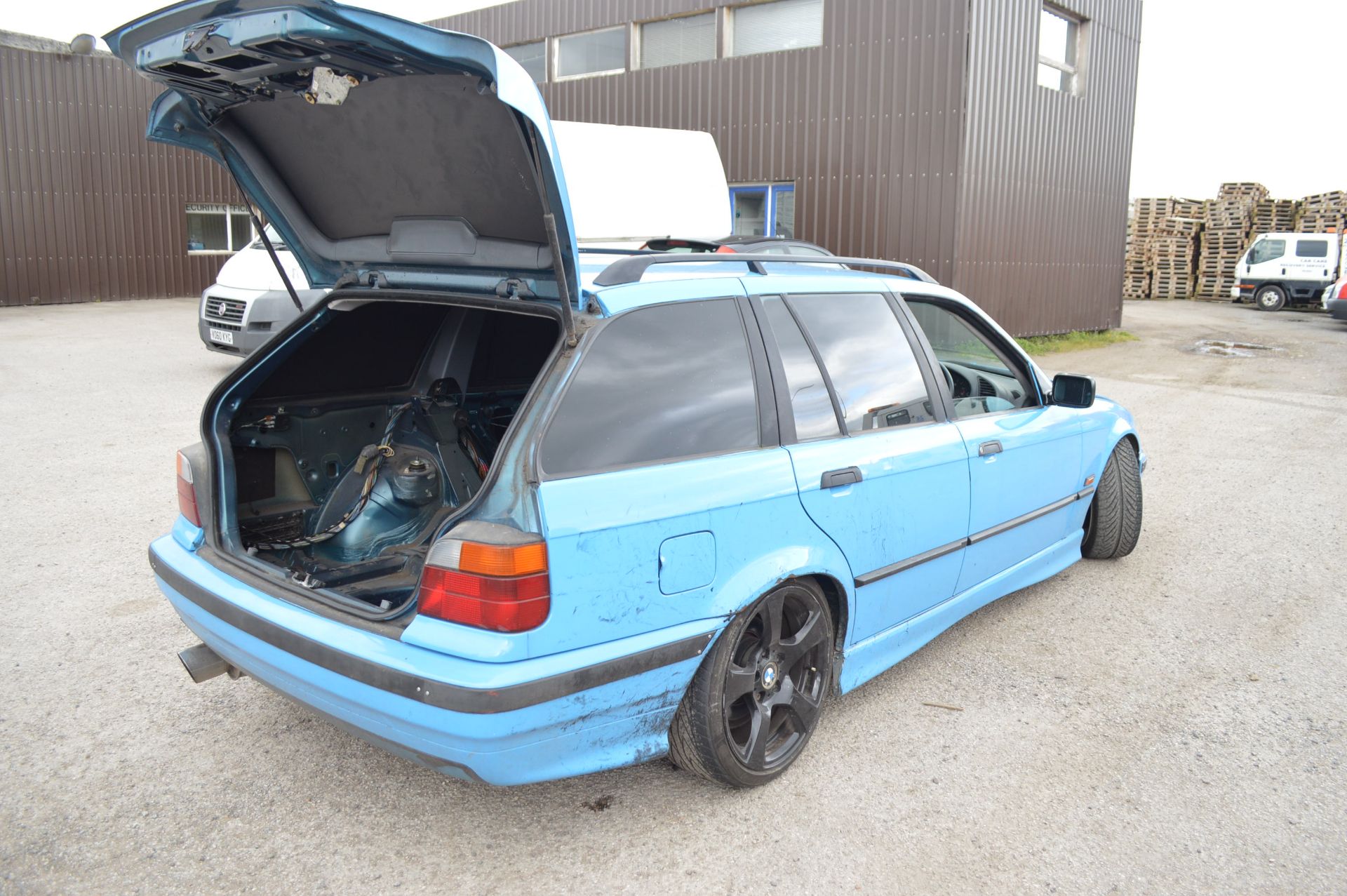 BMW 328i TOURING DRIFT HILLCLIMB TRACK CAR - 340BHP SUPERCHARGED - Image 8 of 19