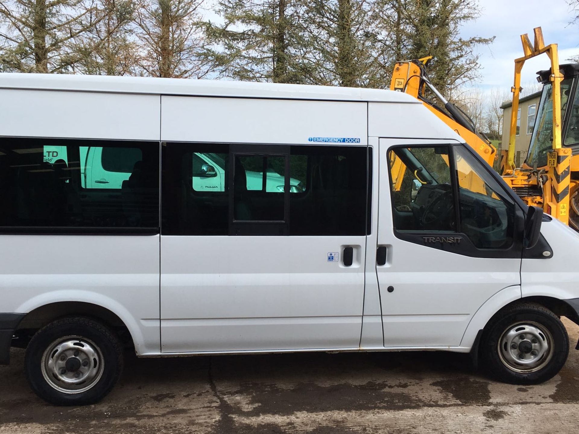 2007/57 REG FORD TRANSIT 110 12-SEAT FWB MINIBUS - GENUINE LOW MILES! - Image 6 of 9