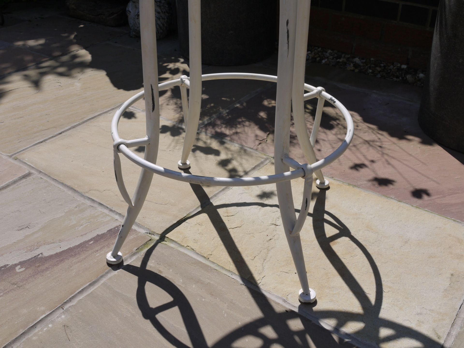 WHITE TRACTOR STOOL - Image 3 of 3