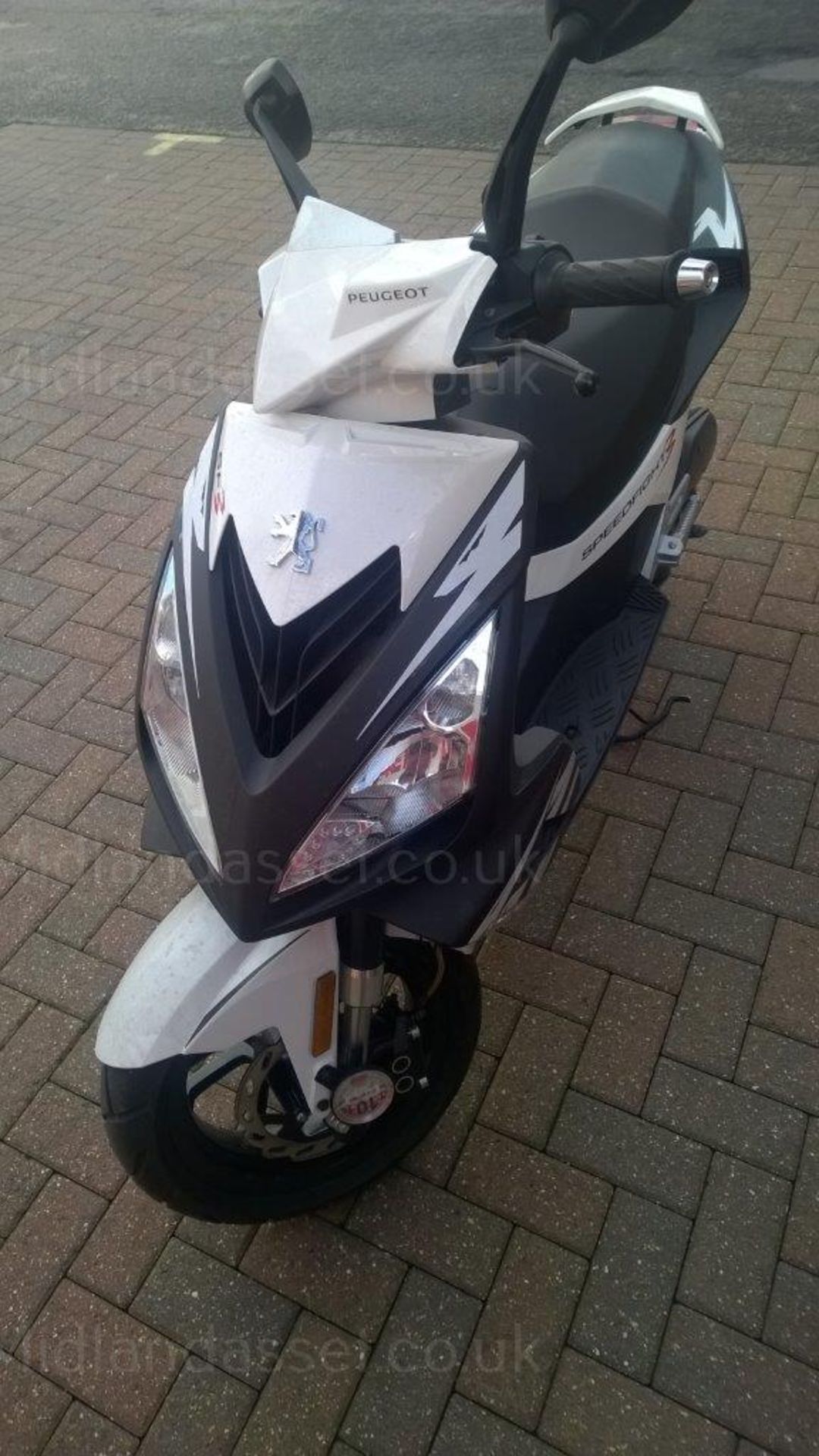 2013/63 REG PEUGEOT SPEEDFIGHT 3 50 R 50cc MOPED ONE OWNER - Image 3 of 7