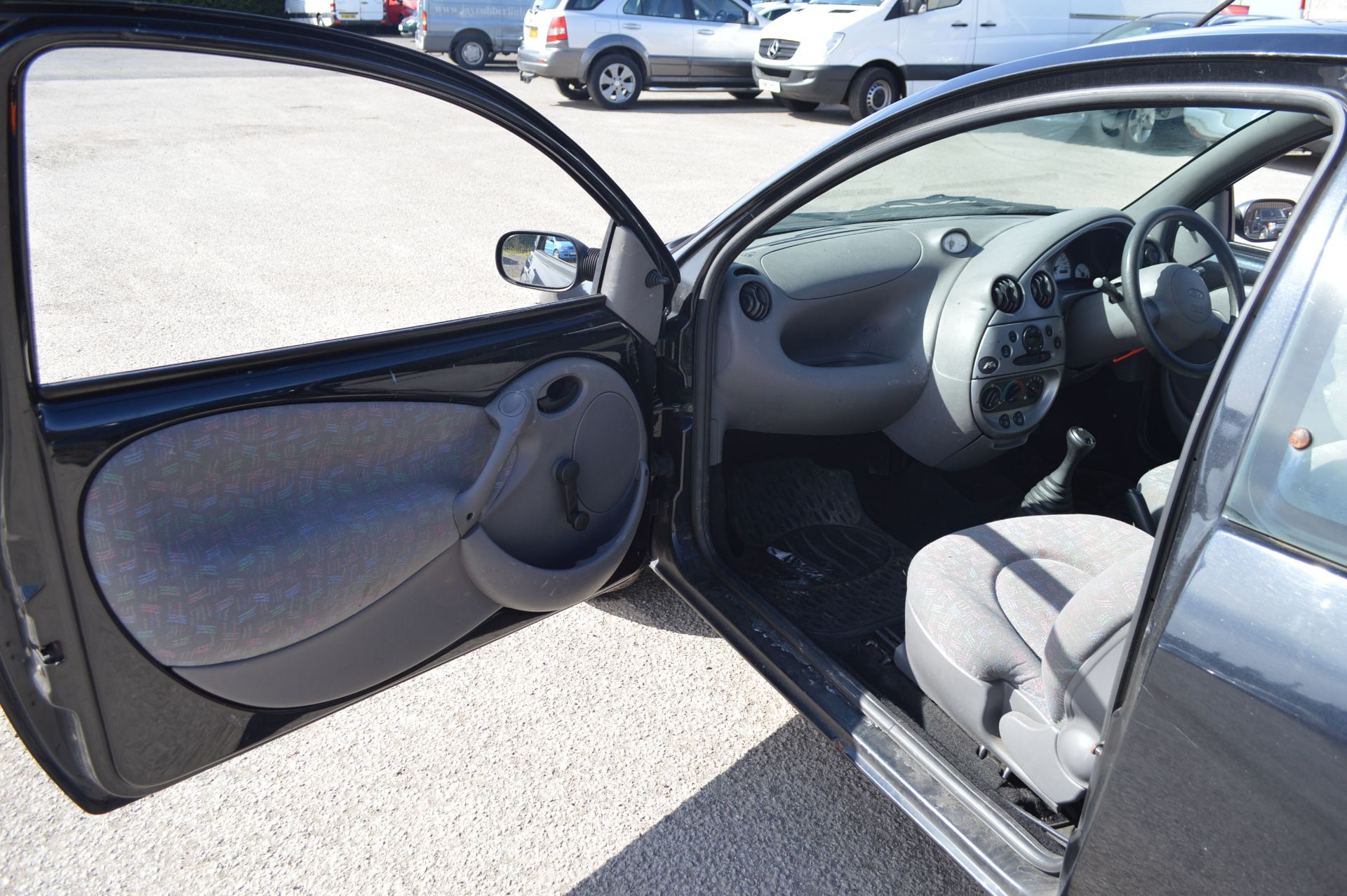 2000/X REG FORD KA 1.3 BLACK - GENUINE LOW MILES! *NO VAT* - Image 7 of 18