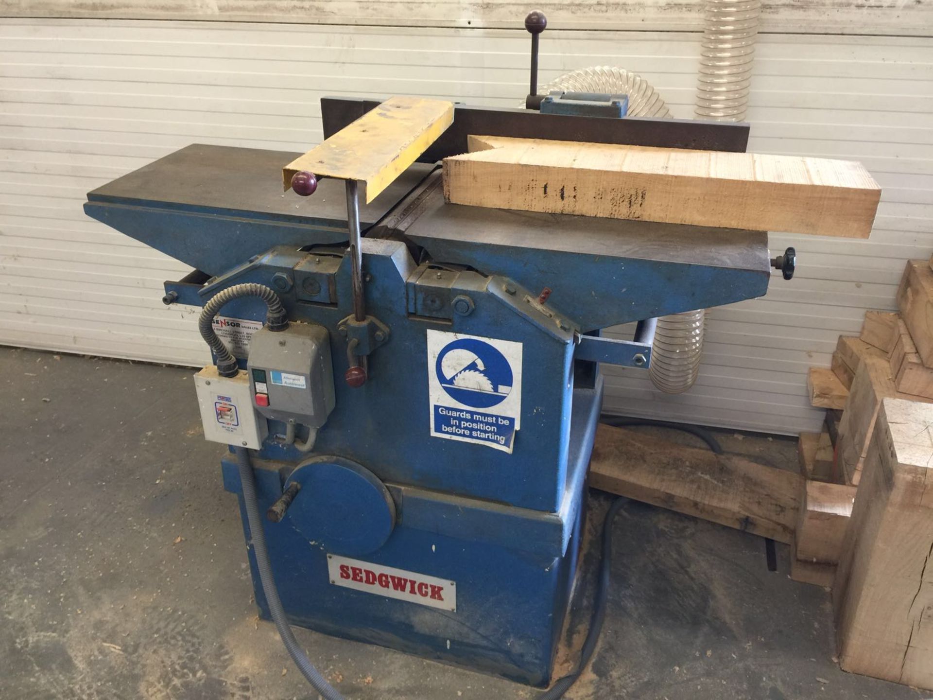 2005 SEDGWICK BENCH PLANER / THICKNESSER - IN WORKING ORDER
