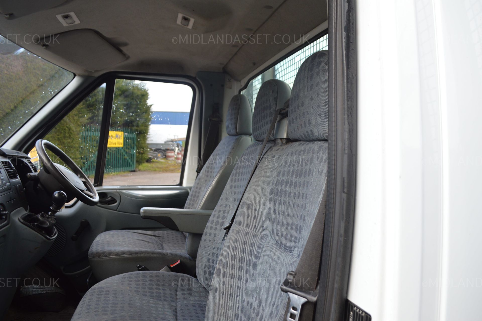 KB - 2008/08 REG FORD TRANSIT 115 T350EF RWD FLATBED - NEW ENGINE FITTED *NO VAT*   DATE OF - Image 10 of 18