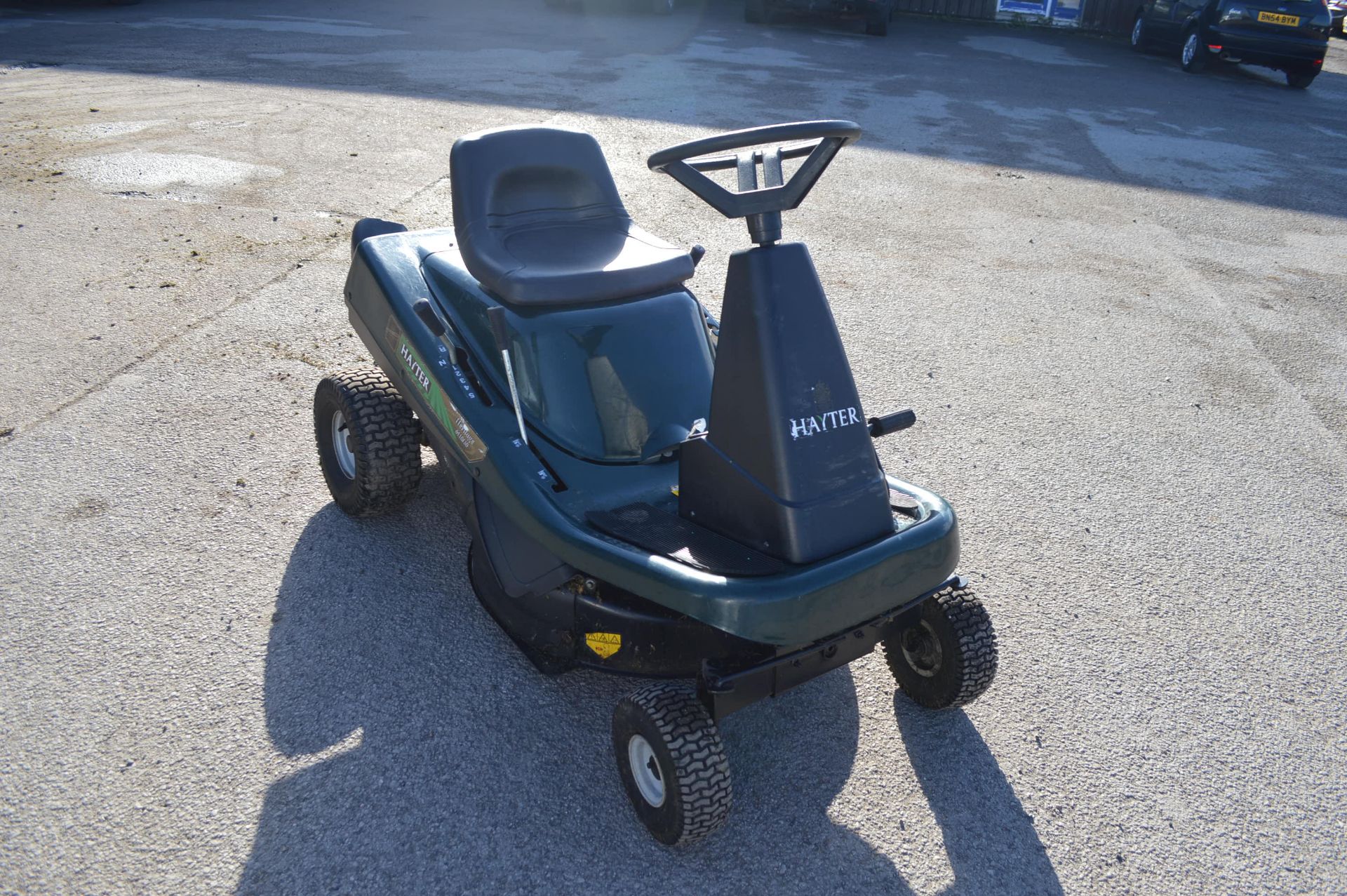 K - HAYTER HERITAGE RIDE-ON MOWER M10/30 *NO VAT*   MAKE: HAYTER MODEL: HERITAGE HORSEPOWER: 10