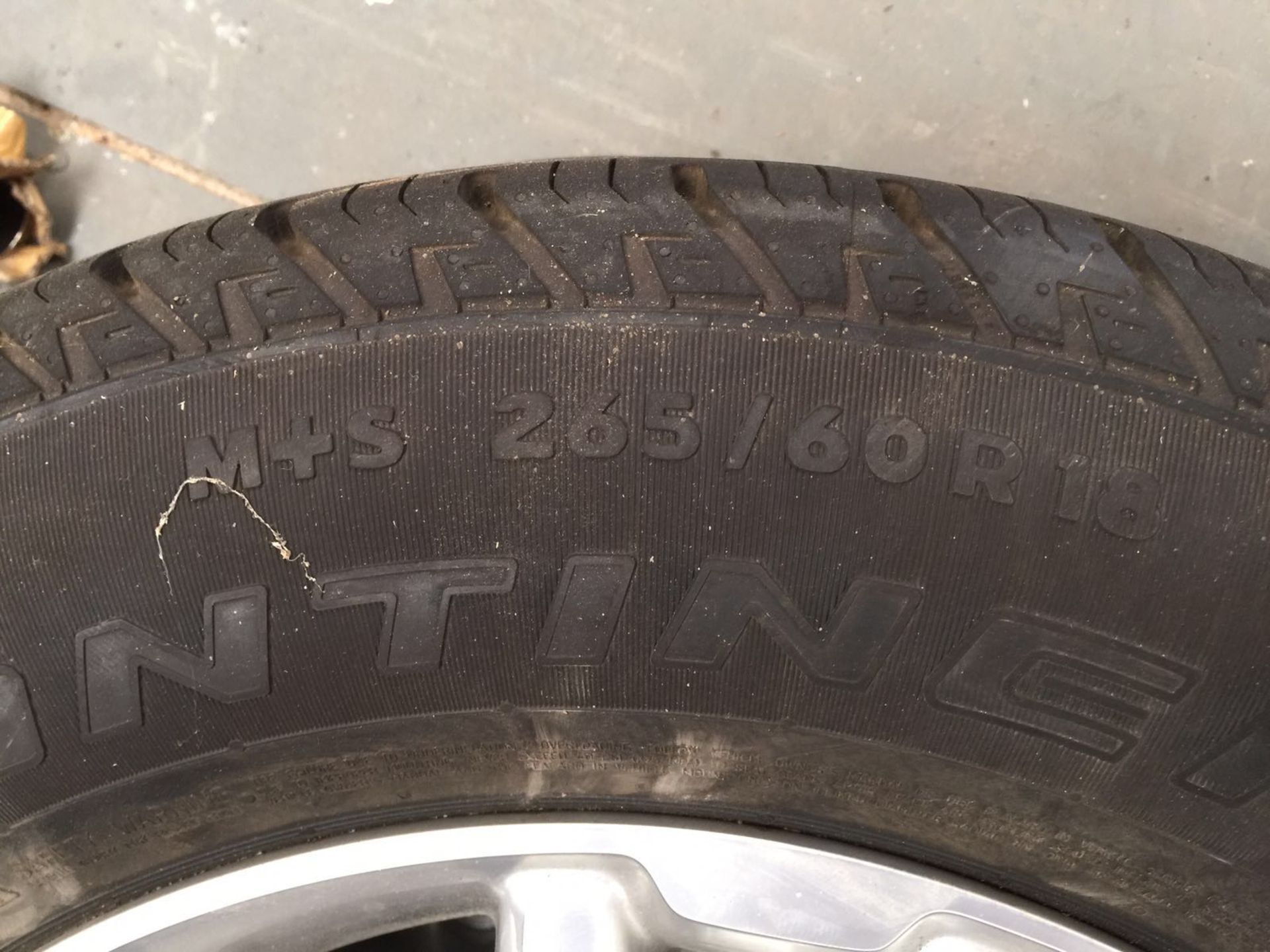 SET OF 4 2016 18" FORD RANGER ALLOY WHEELS WITH CONTINENTAL CROSS CONTACT TYRES ONLY 100 MILES - Image 2 of 5