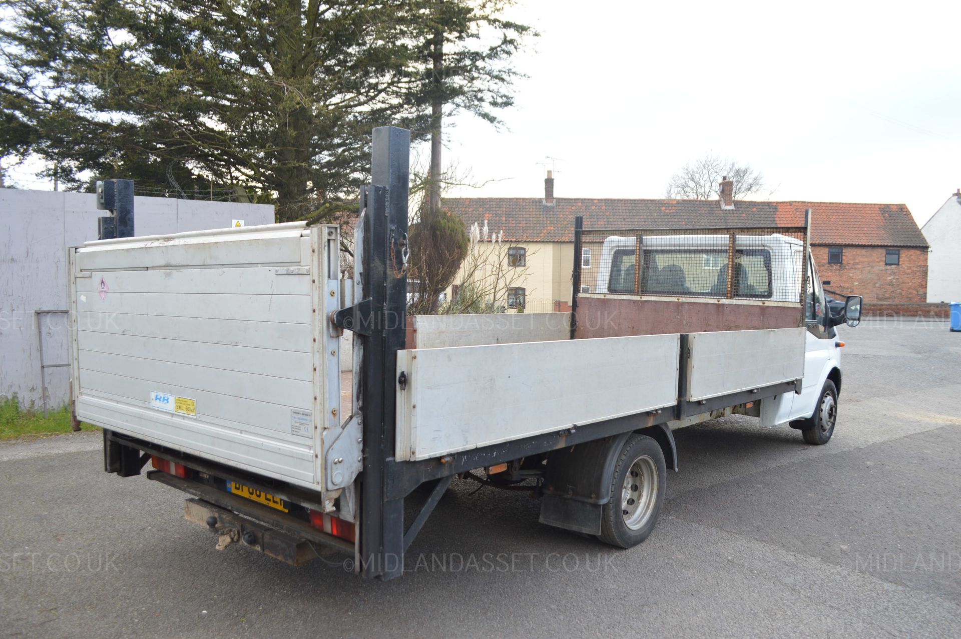 KB - 2008/08 REG FORD TRANSIT 115 T350EF RWD FLATBED - NEW ENGINE FITTED *NO VAT*   DATE OF - Bild 6 aus 18