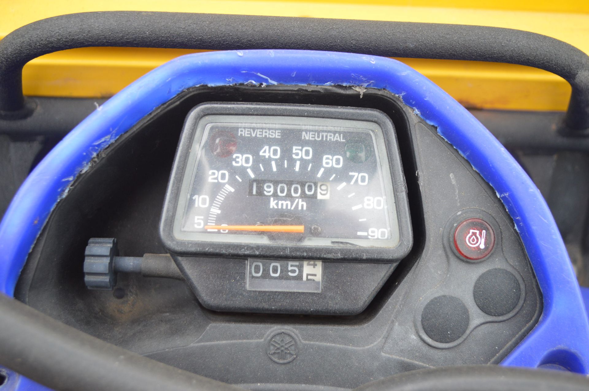 2009 YAMAHA QUAD BIKE WITH 2 SPRAYERS - 1 OWNER FROM NEW   WAS ORIGINALLY FITTED WITH A 350CC PETROL - Bild 8 aus 22