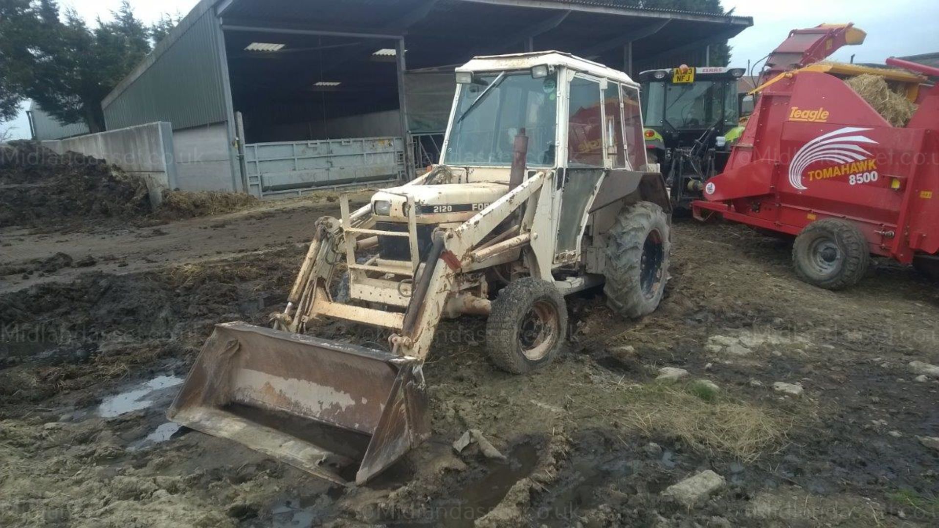 FORD 2120 COMPACT TRACTOR - Image 2 of 7