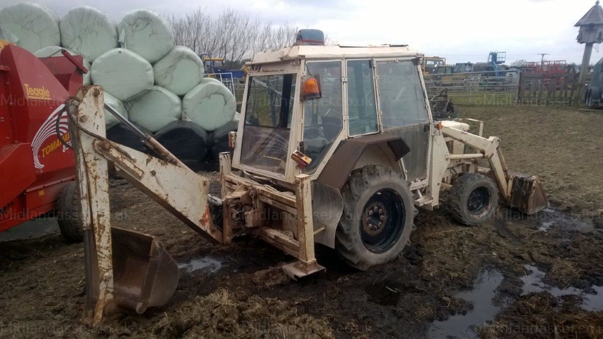 FORD 2120 COMPACT TRACTOR - Image 5 of 7