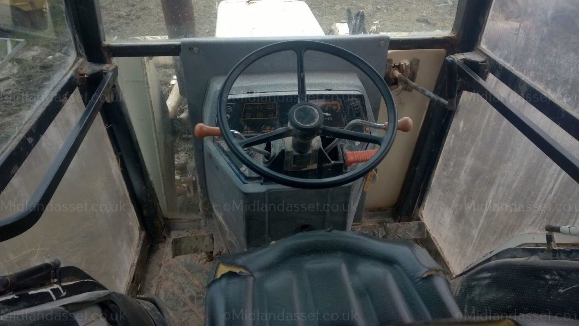 FORD 2120 COMPACT TRACTOR - Image 6 of 7