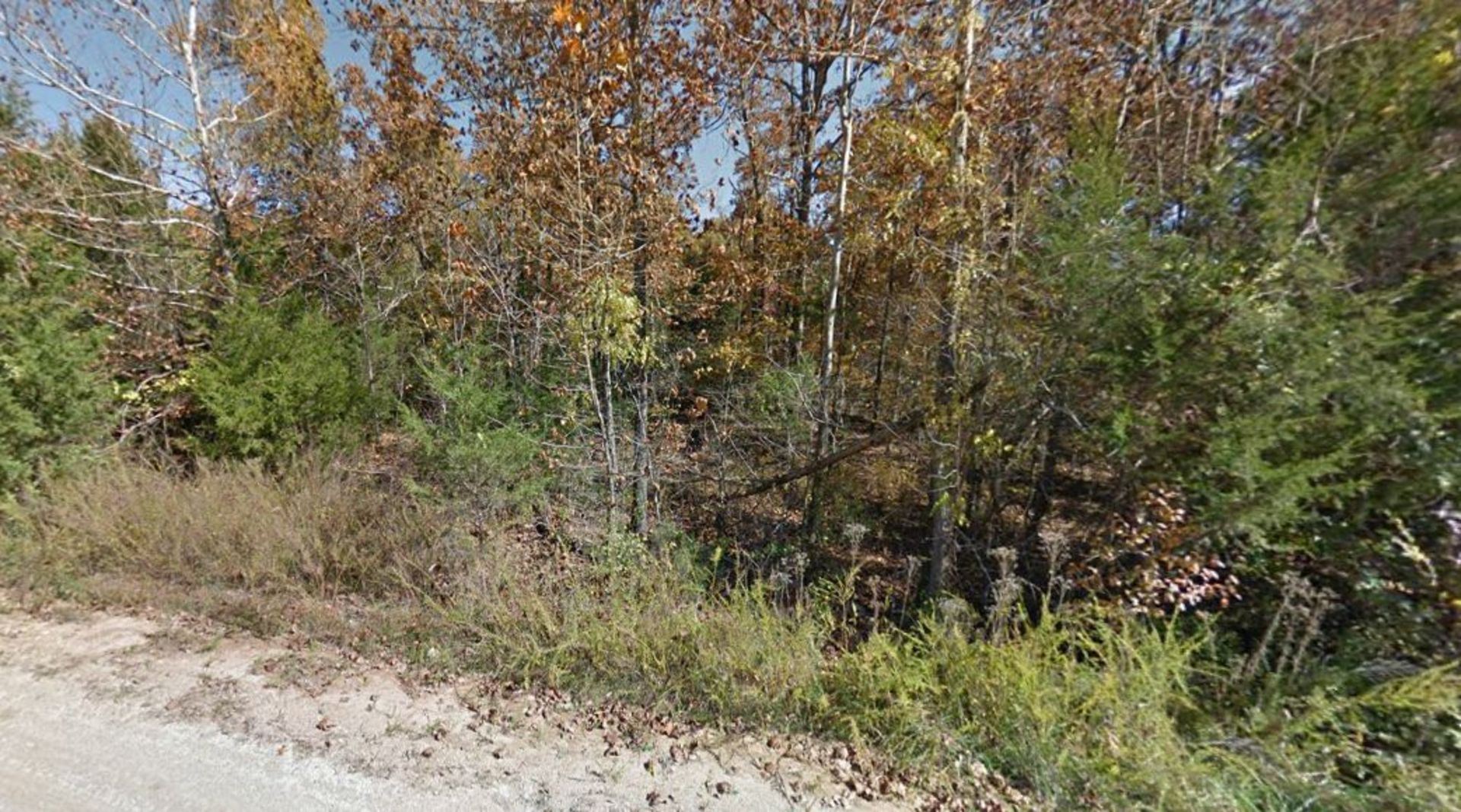 F- CORNER PLOT 0.4 ACRE HORSESHOE BEND, ARKANSAS! Oversized corner lot +/- 1630m2, very near - Image 7 of 7