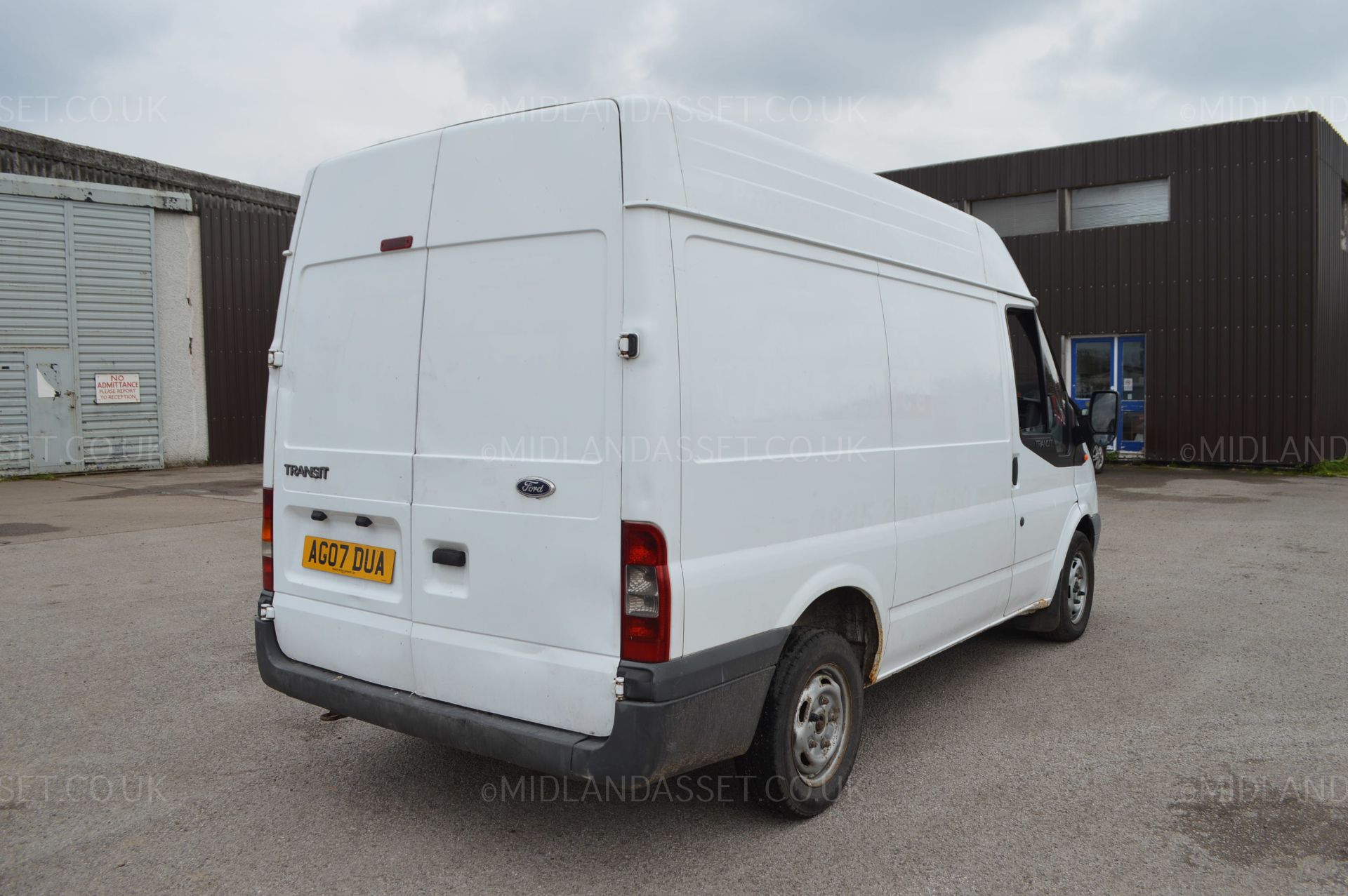 2007/07 REG FORD TRANSIT 85 T260S FWD PANEL VAN 5 SPEED MANUAL *PLUS VAT*   DATE OF REGISTRATION: - Image 6 of 21