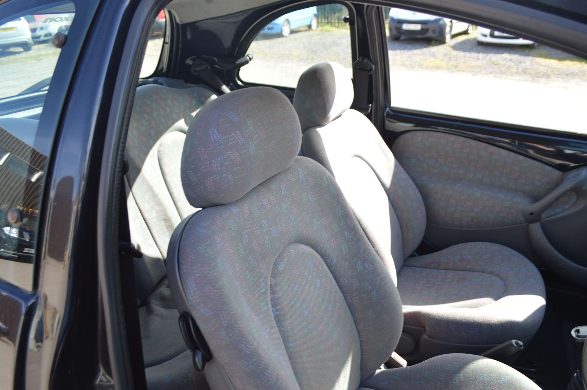 2000/X REG FORD KA 1.3 BLACK - GENUINE LOW MILES! *NO VAT*   DATE OF REGISTRATION: 1ST SEPTEMBER - Image 13 of 18