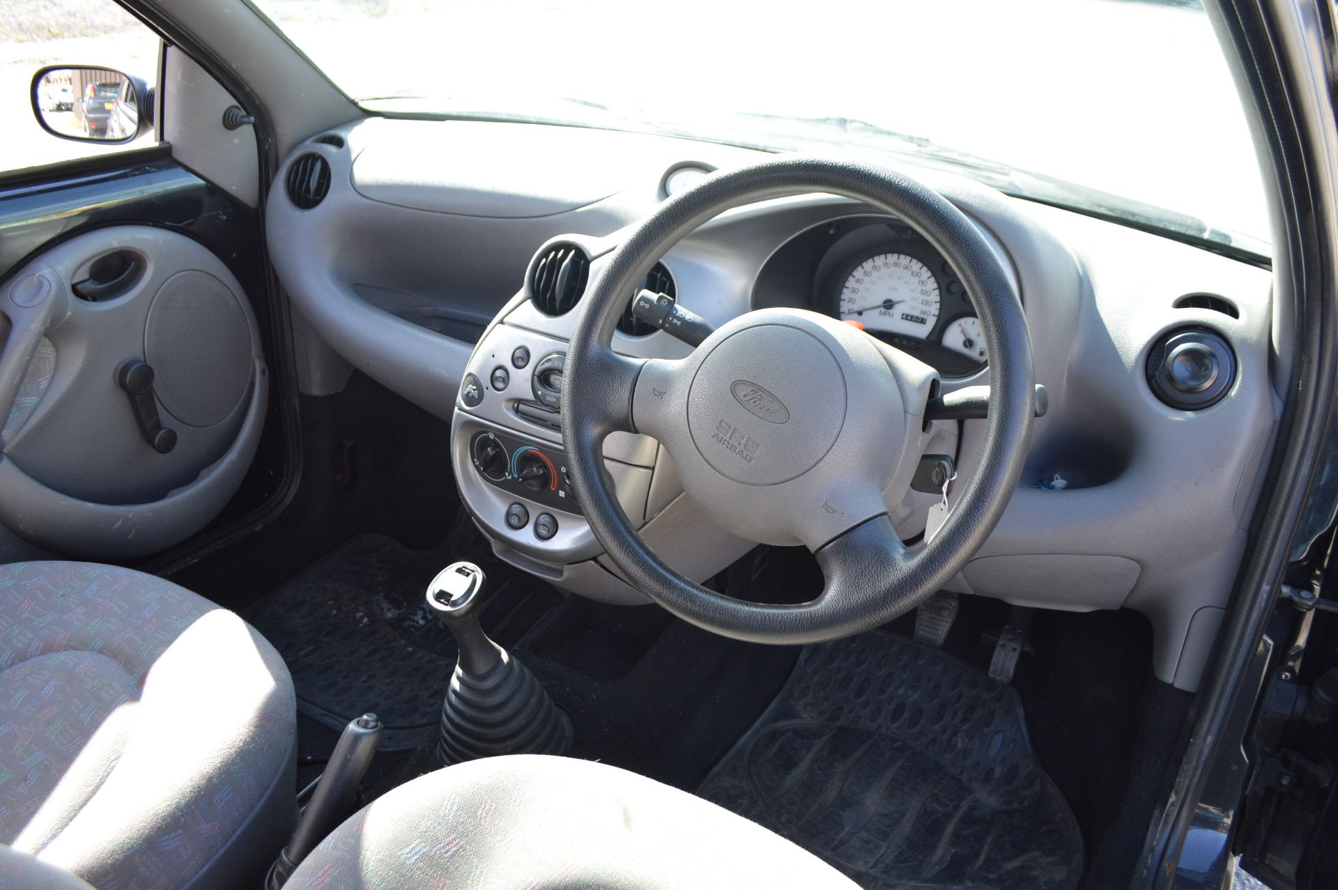 2000/X REG FORD KA 1.3 BLACK - GENUINE LOW MILES! *NO VAT*   DATE OF REGISTRATION: 1ST SEPTEMBER - Image 14 of 18