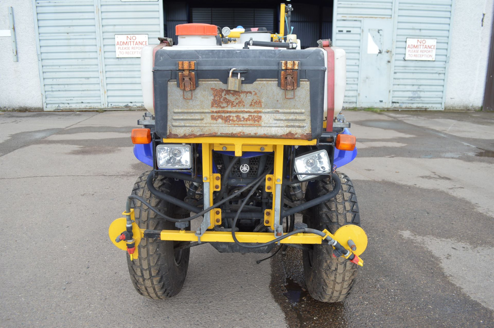 2009 YAMAHA QUAD BIKE WITH 2 SPRAYERS - 1 OWNER FROM NEW   WAS ORIGINALLY FITTED WITH A 350CC PETROL - Image 2 of 22