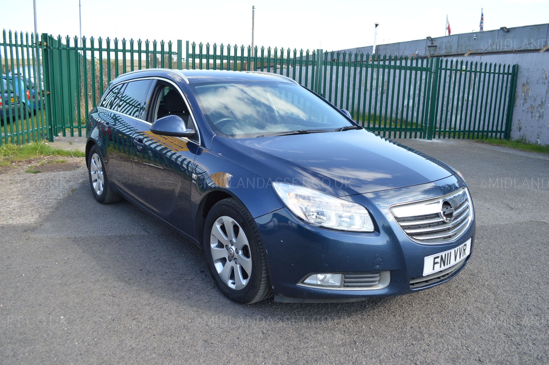 2011/11 REG VAUXHALL INSIGNIA SRI CDTI - 150BHP 1 FORMER KEEPER