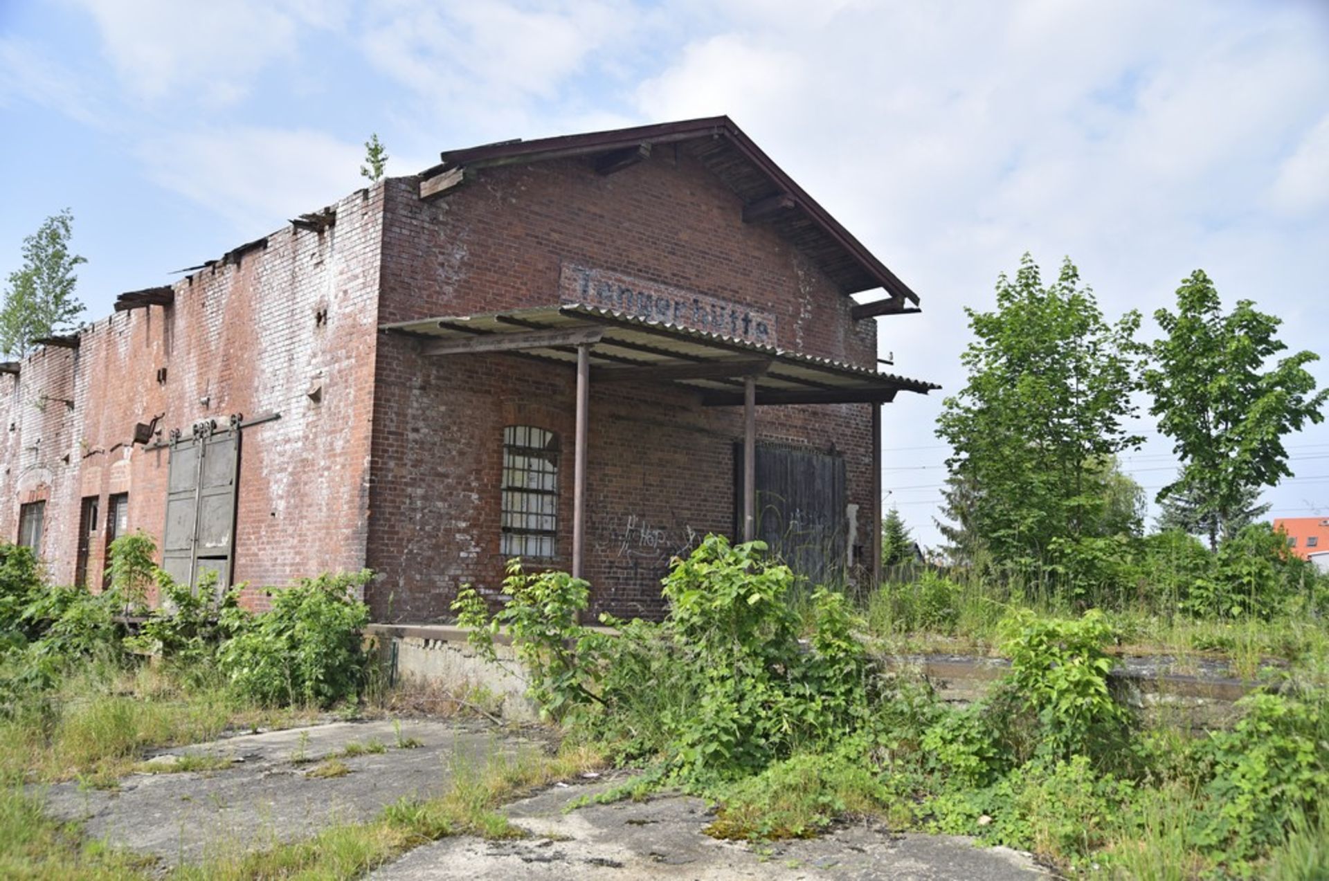 STATION HOUSE, GOODS SHED, OVER ONE ACRE Tangerhütte, Saxony, Germany, - Image 39 of 98