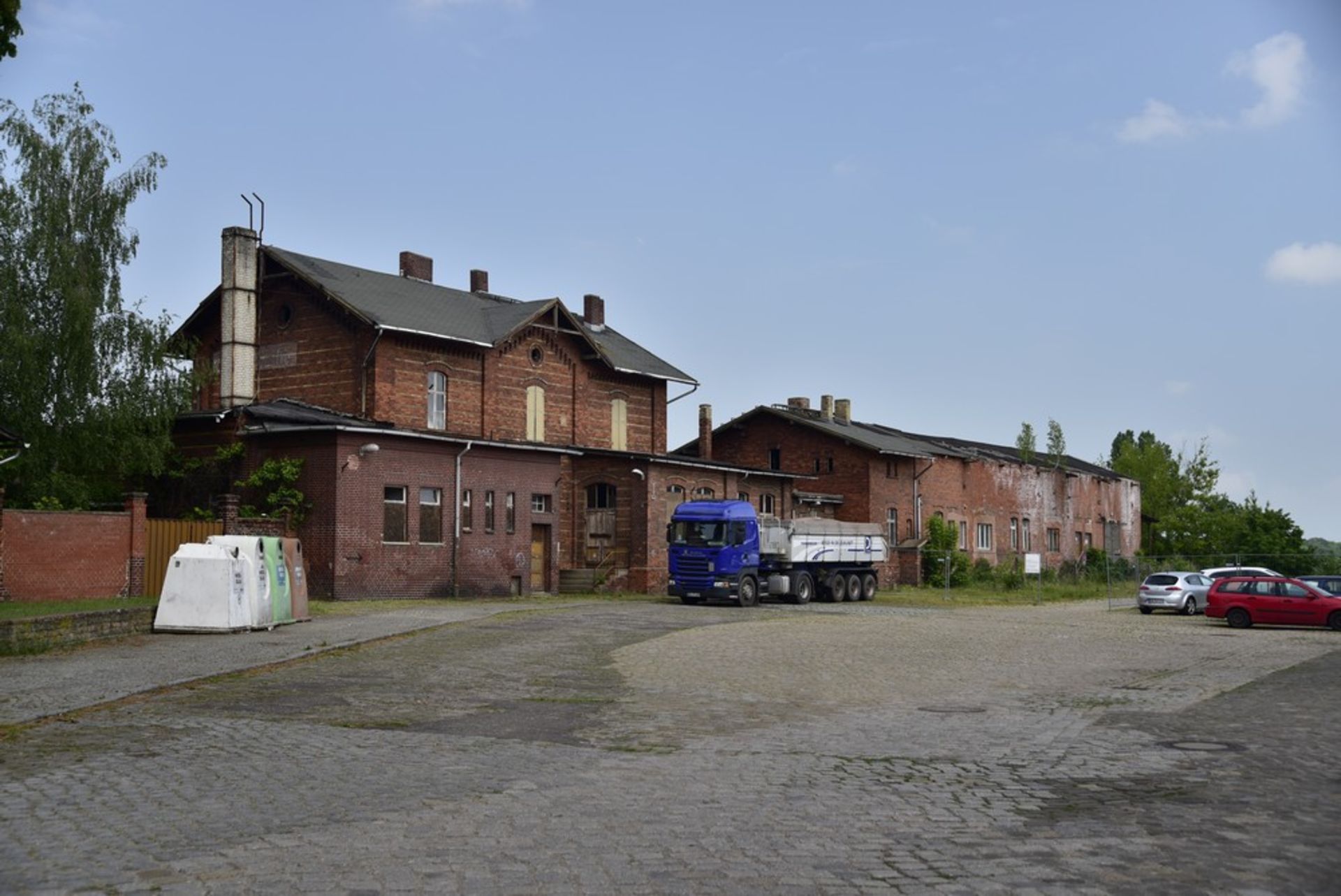 STATION HOUSE, GOODS SHED, OVER ONE ACRE Tangerhütte, Saxony, Germany, - Image 3 of 98