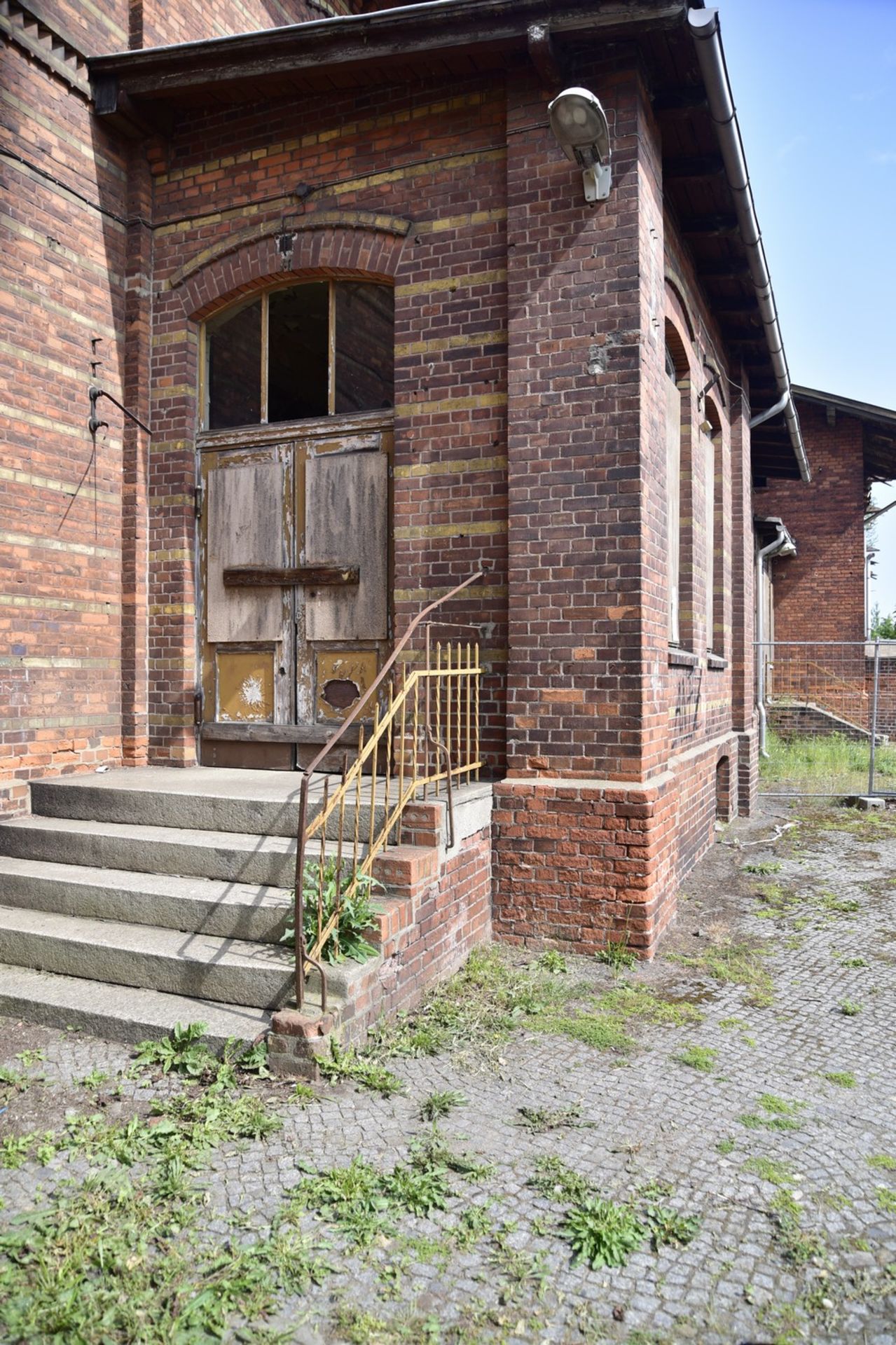 STATION HOUSE, GOODS SHED, OVER ONE ACRE Tangerhütte, Saxony, Germany, - Image 14 of 98