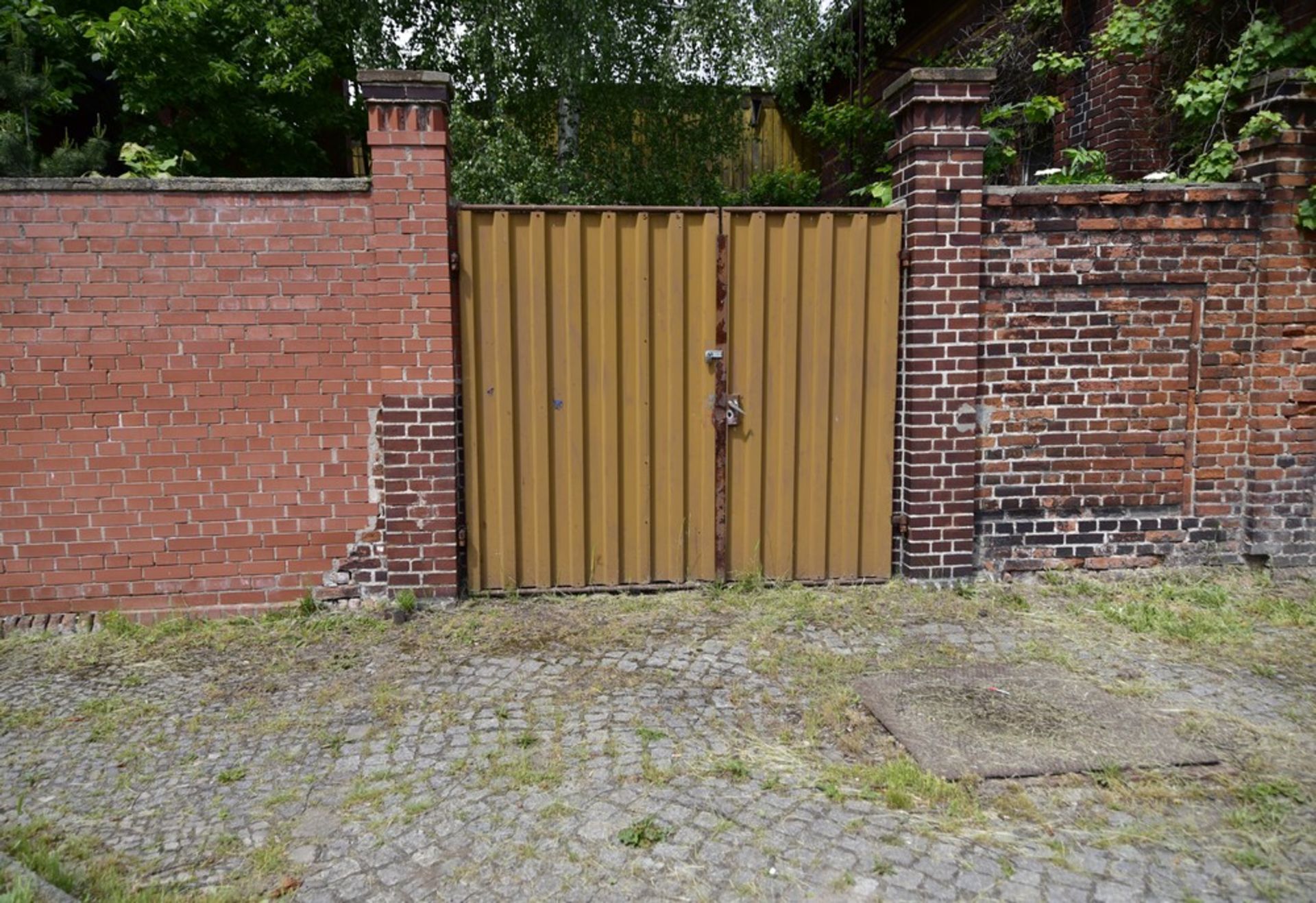 STATION HOUSE, GOODS SHED, OVER ONE ACRE Tangerhütte, Saxony, Germany, - Image 35 of 98