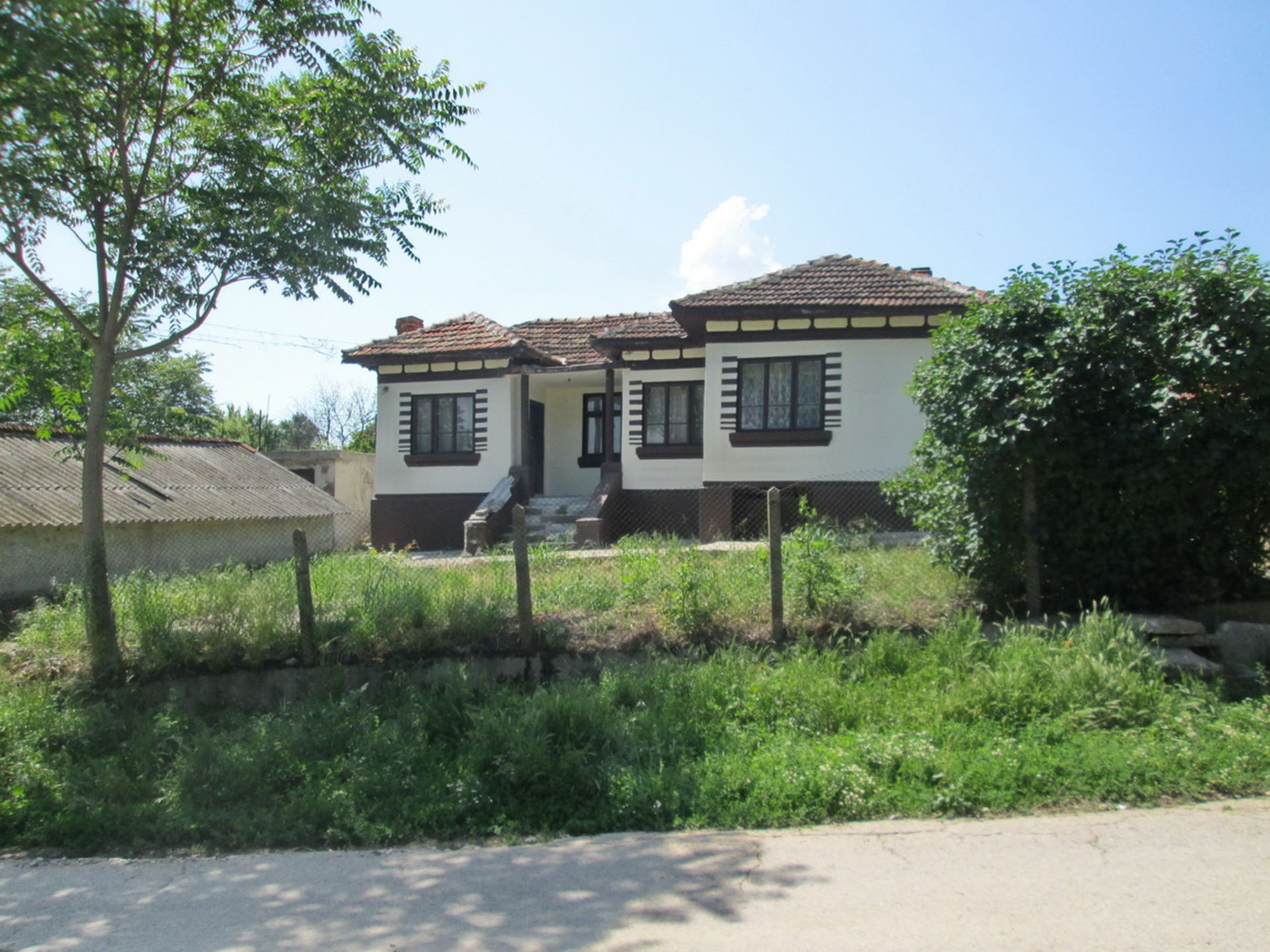 Original Balkan Style home only 35min from Dobrich! - Image 42 of 43