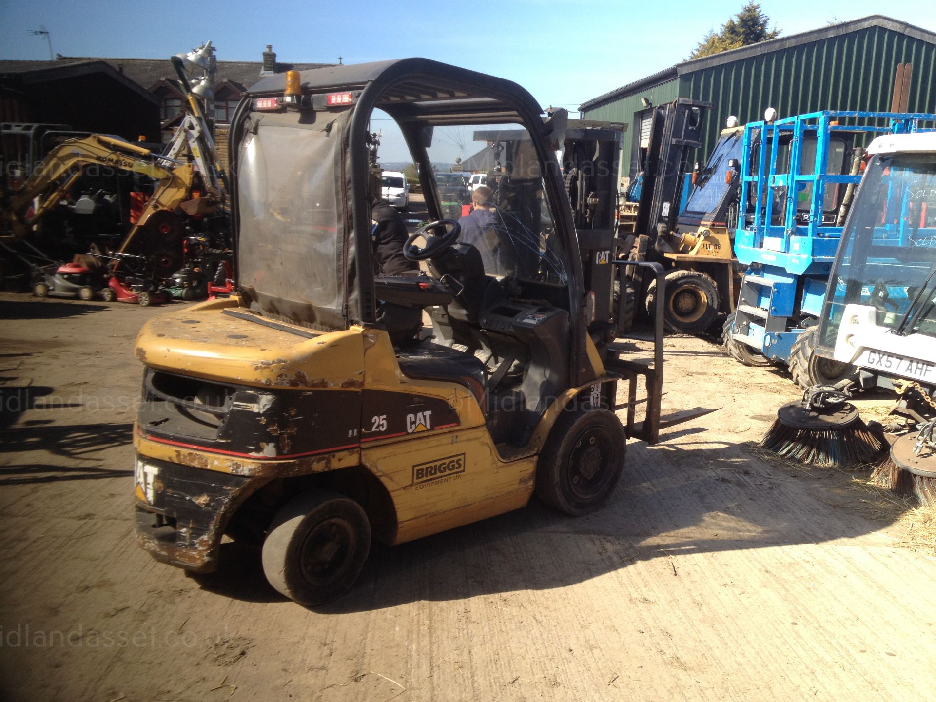 2007 CATERPILLAR D25N 2.5 TONNE DIESEL FORKTRUCK - Image 5 of 6