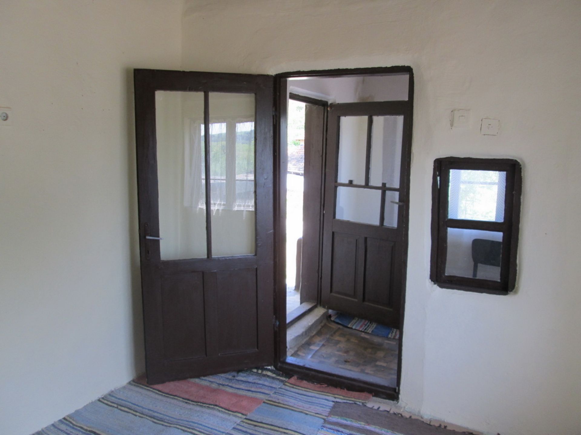 Original Balkan Style home only 35min from Dobrich! - Image 6 of 43