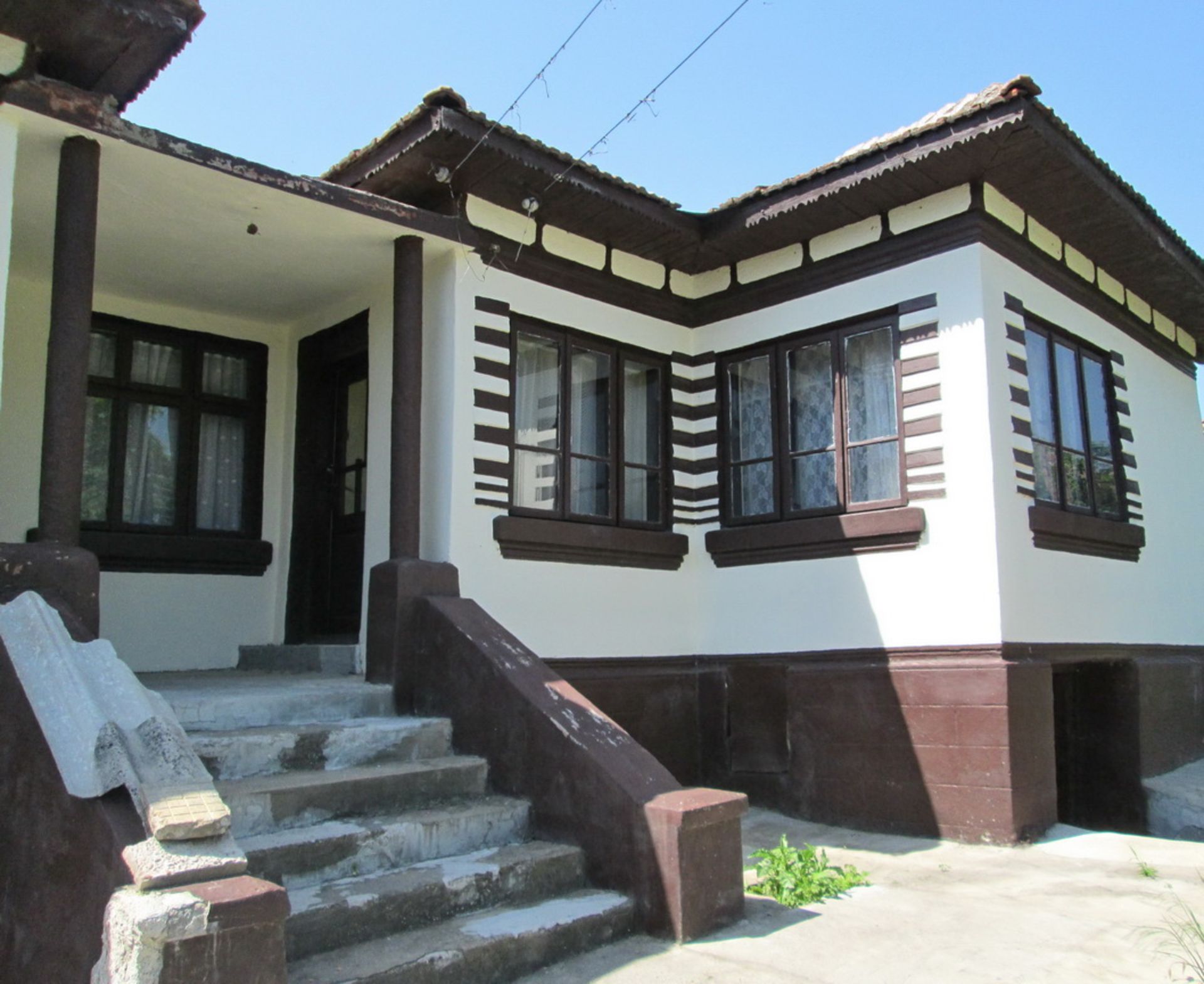 Original Balkan Style home only 35min from Dobrich! - Image 33 of 43