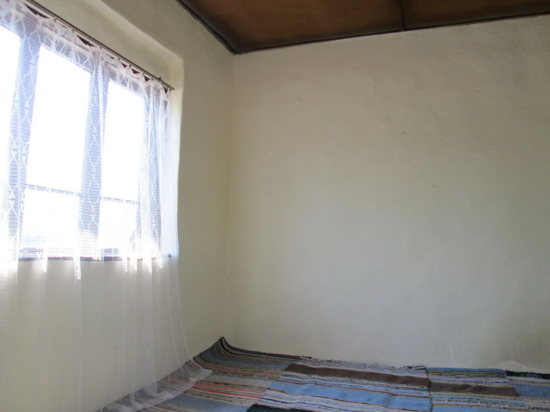 Original Balkan Style home only 35min from Dobrich! - Image 22 of 43
