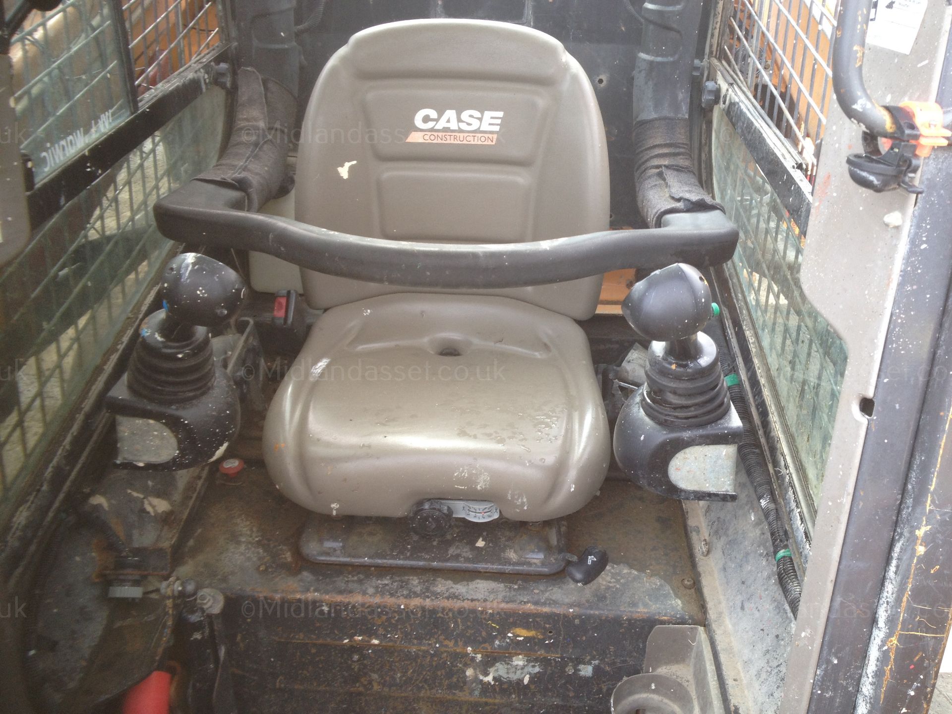 2011 CASE SKID STEER SR 200 LOADER - Image 7 of 8