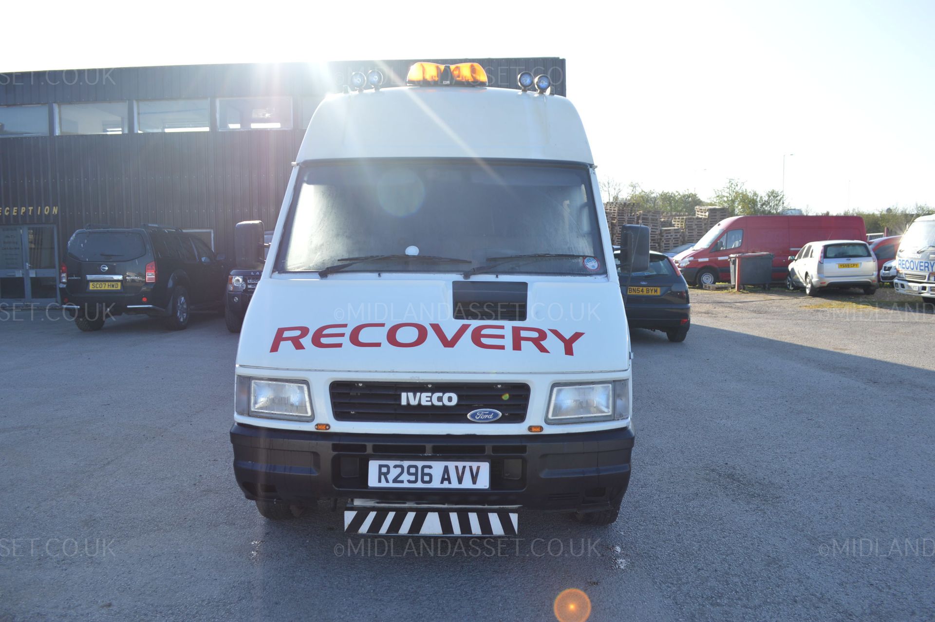 1997/R REG IVECO-FORD TURBO DAILY 49.10 RECOVERY TRUCK WITH SPEC-LIFT *NO VAT* - Image 2 of 23
