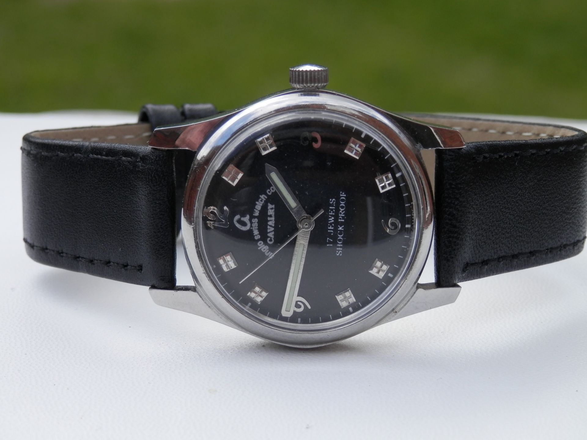 RARE WORKING VINTAGE GENTS ANGLO-SWISS CAVALRY 17 JEWEL 37MM HAND WIND WATCH. - Image 3 of 10