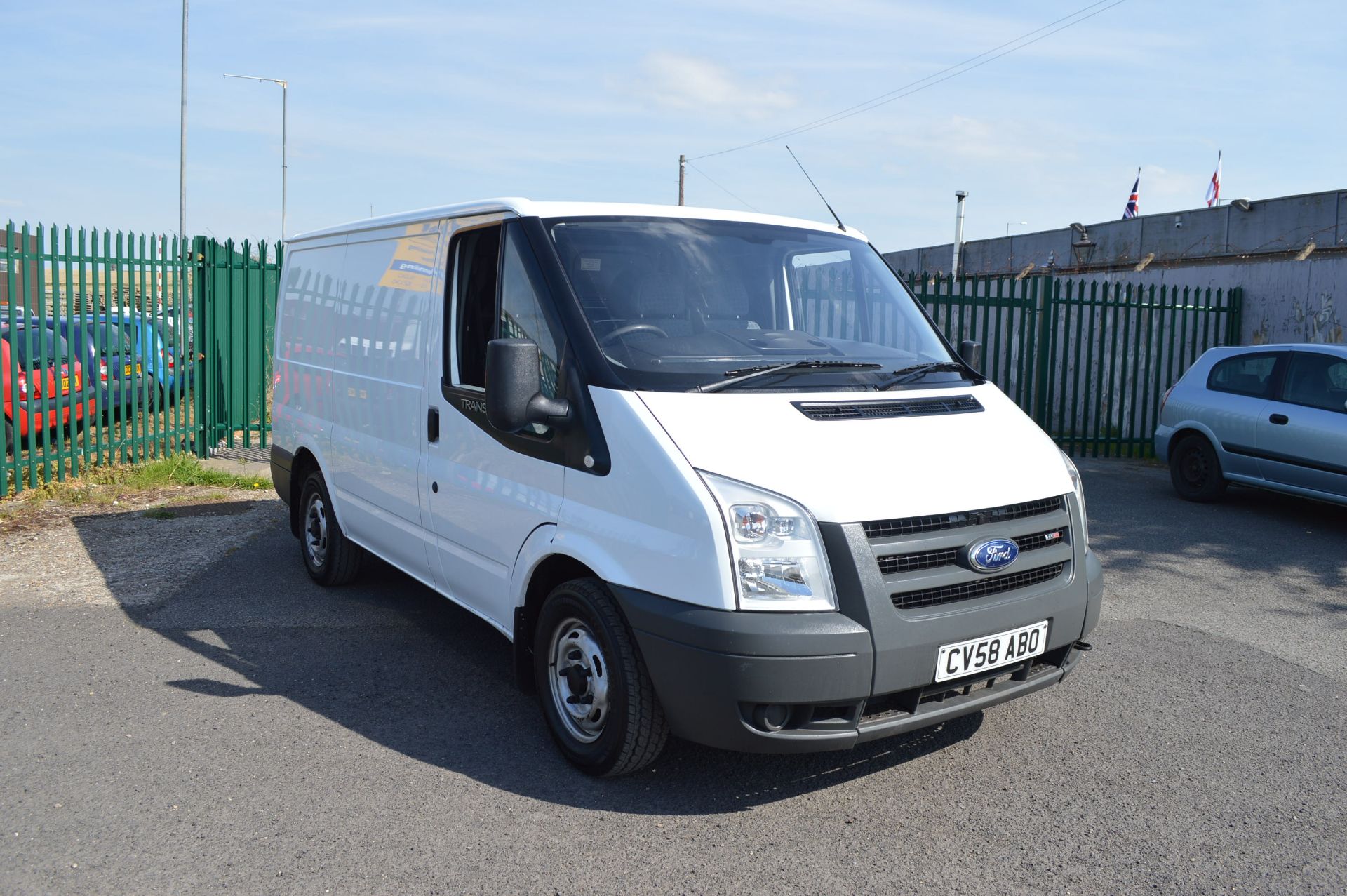 2009/58 REG FORD TRANSIT 85 T260S FWD PANEL VAN *NO VAT*