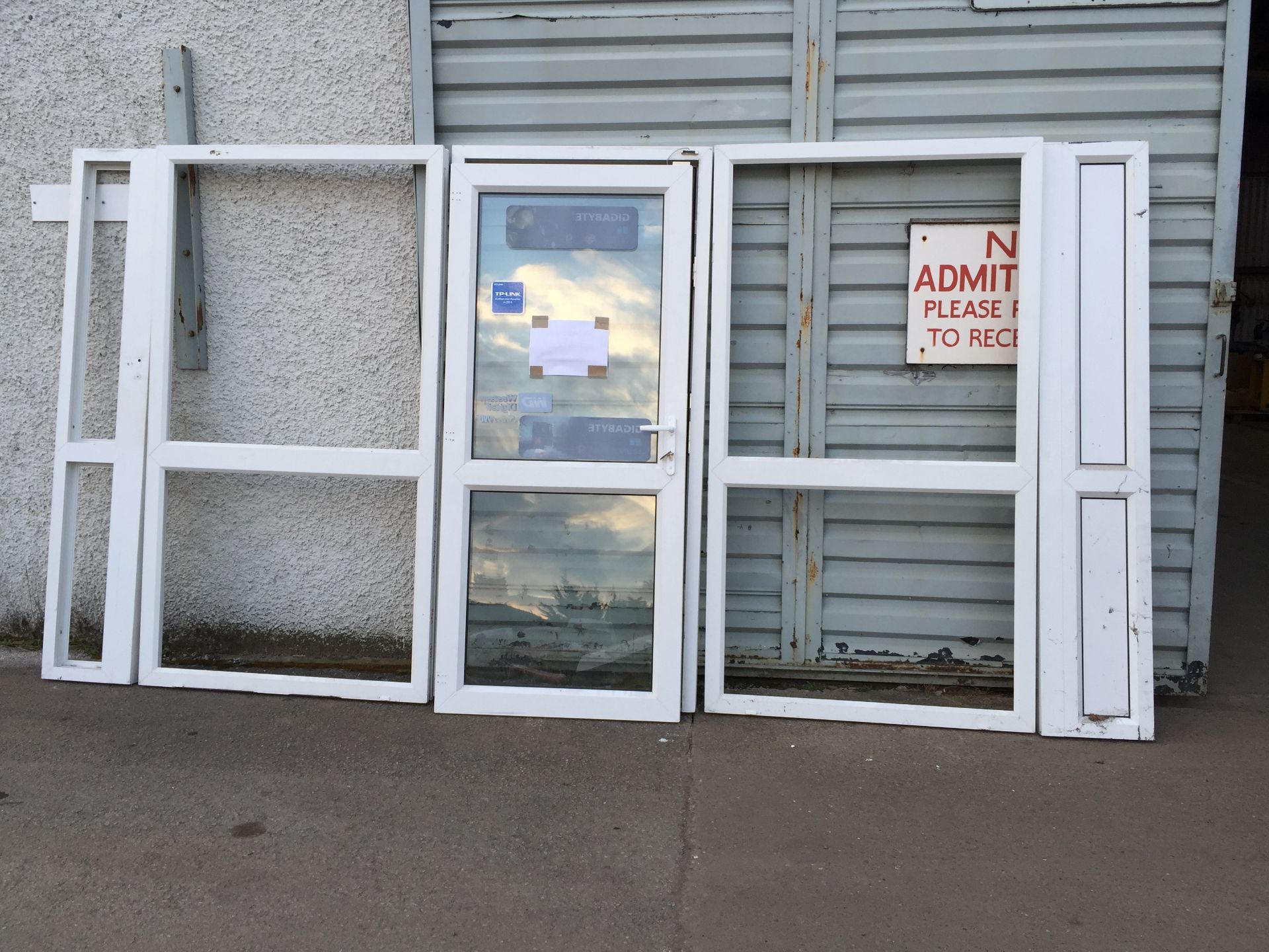 UPVC SHOP FRONT AS SHOWN COMPLETE WITH DOUBLE GLAZED UNITS, GLAZING BEADS, KEYS ETC 2X 400MM SIDE - Image 3 of 6