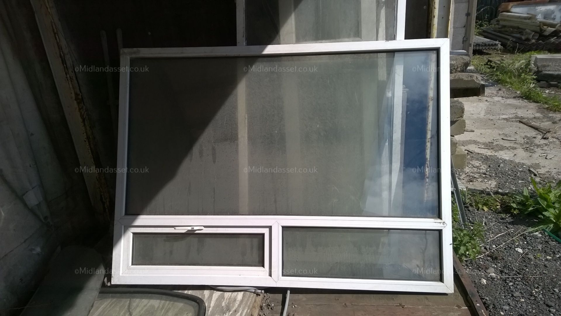 WHITE UPVC WINDOW   DOUBLE GLAZED 72.5 INCHES x 52.5 INCHES