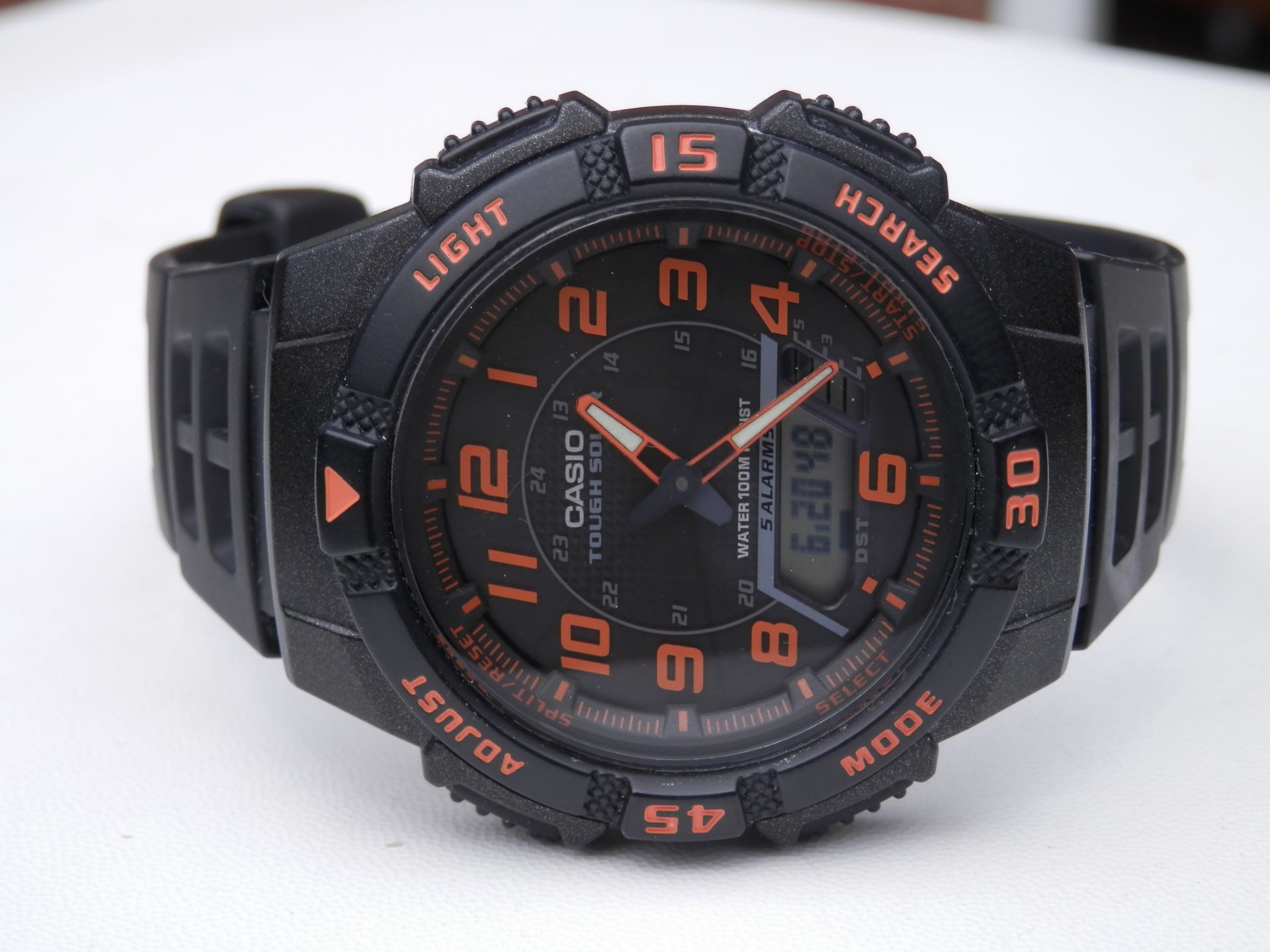 LOVELY GENTS CASIO AQ-S800 SOLAR POWERED WORKING DIGITAL & ANALOGUE 100M WR SPORTS WATCH - Image 4 of 8