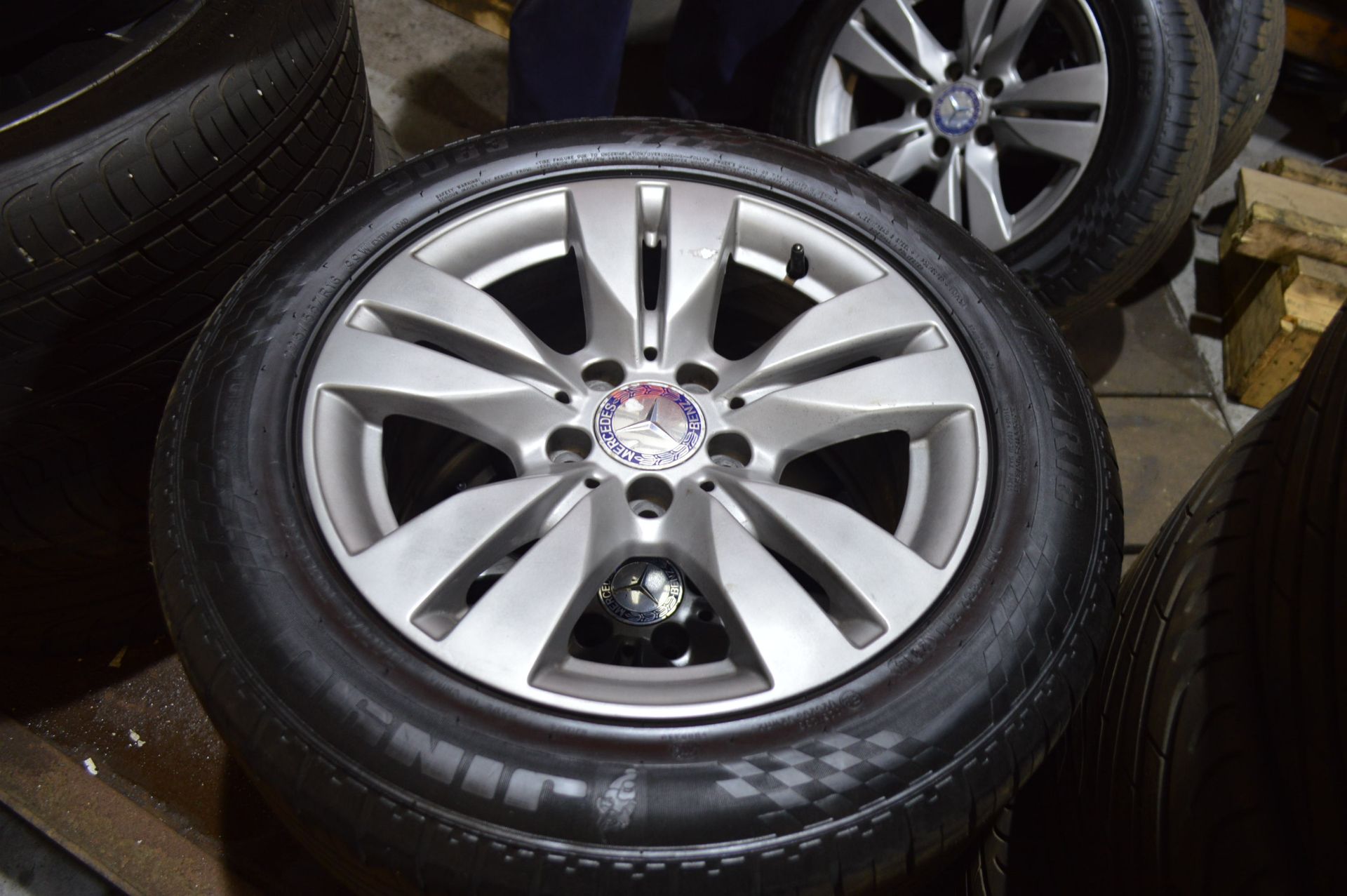 16" MERCEDES-BENZ ALLOY WHEELS - REMOVED FROM 2012 MERCEDES E CLASS *NO VAT* - Image 2 of 6
