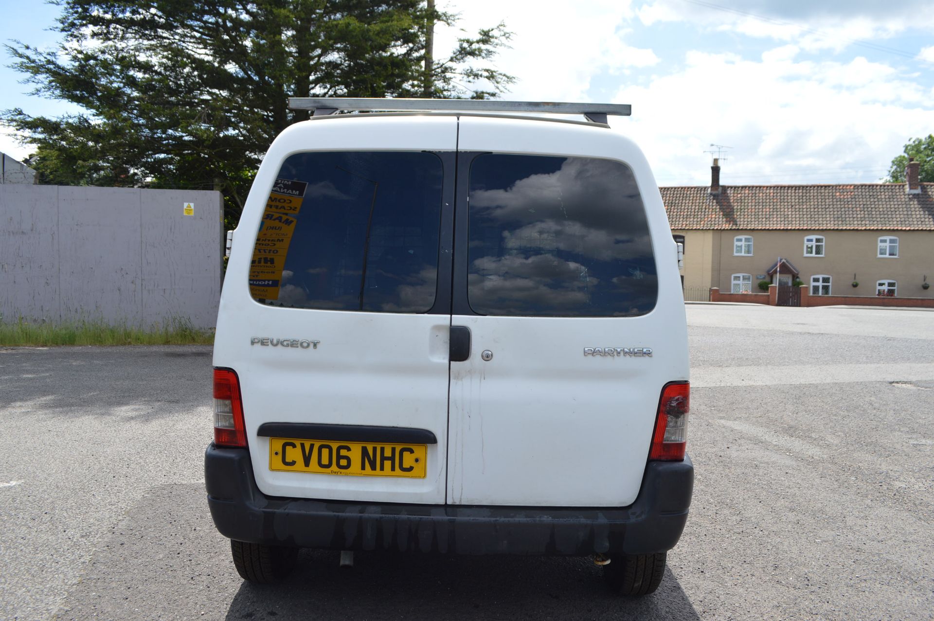 2006/06 REG PEUGEOT PARTNER LX 600 D - Image 5 of 18