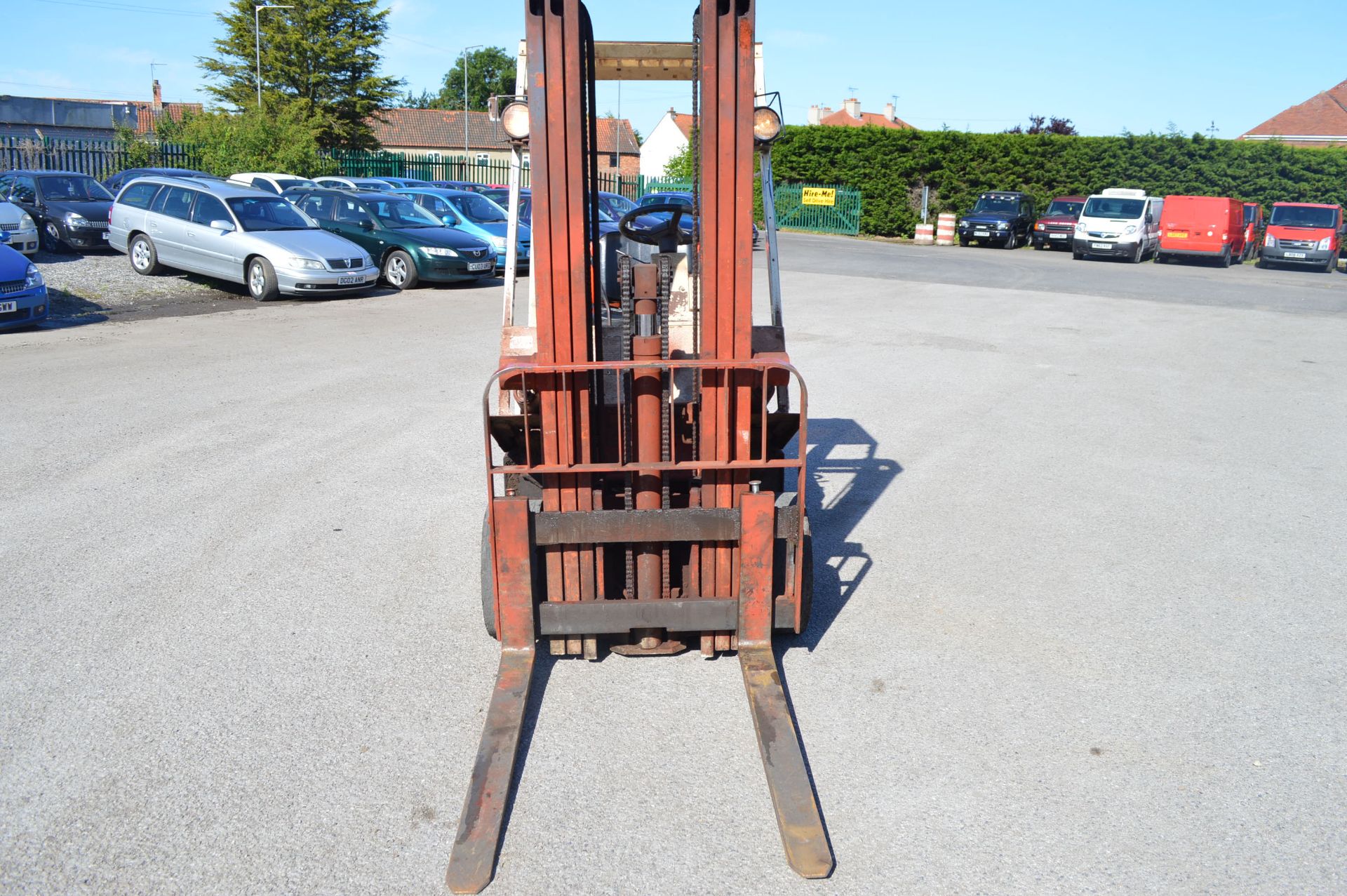 NISSAN 1.5 TON LPG FORK TRUCK *NO VAT* - Image 2 of 21