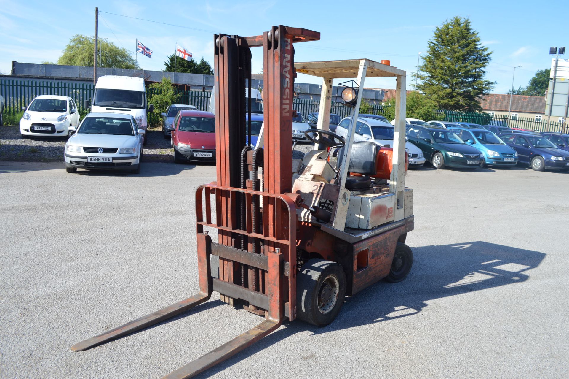 NISSAN 1.5 TON LPG FORK TRUCK *NO VAT* - Image 3 of 21