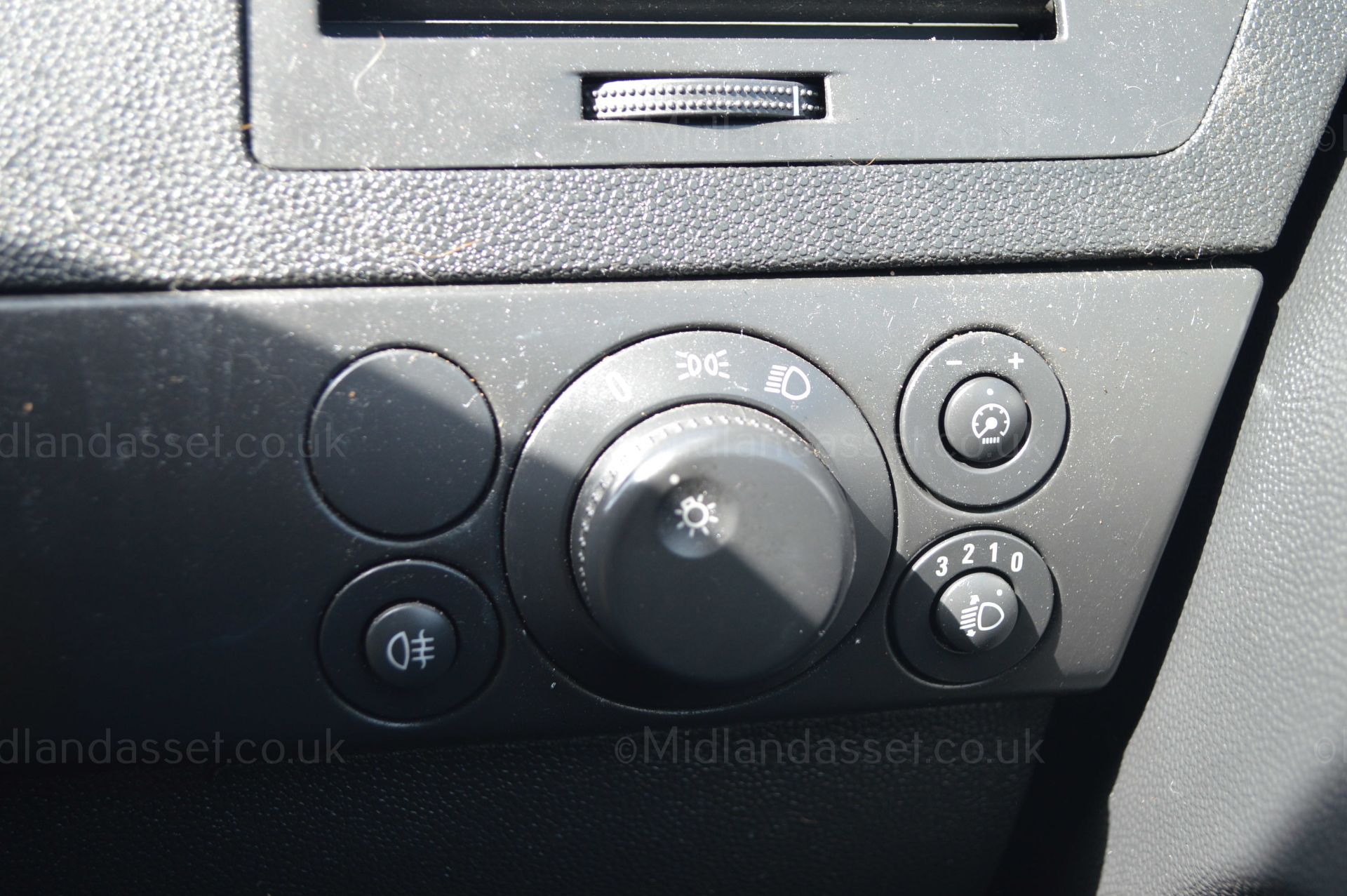 2007/56 REG VAUXHALL ASTRA CLUB CDTI CAR DERIVED VAN *NO VAT* - Image 17 of 19