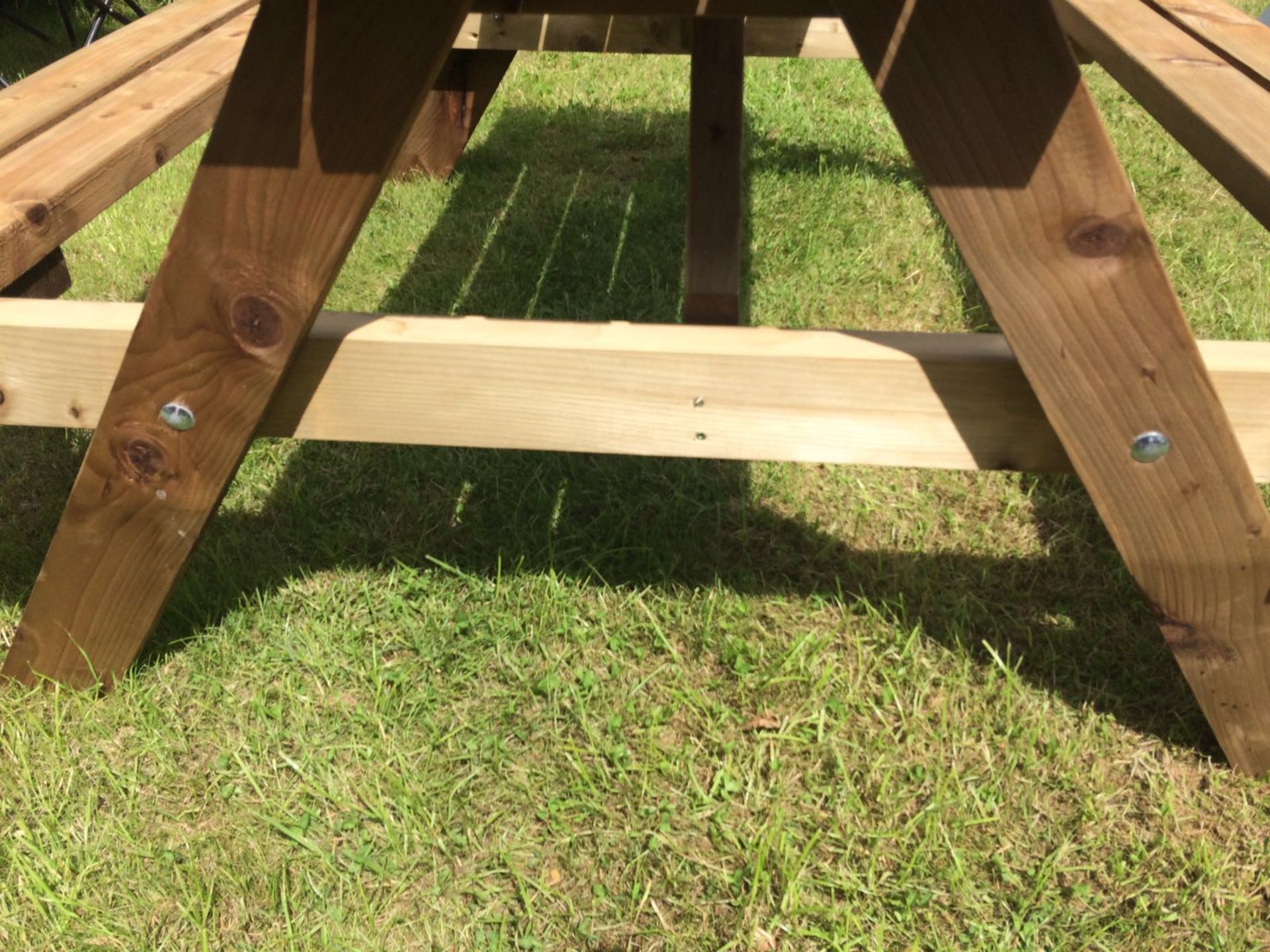 BRAND NEW TREATED WOOD BENCH, BOLTED AND SCREWED *NO VAT* - Image 6 of 7