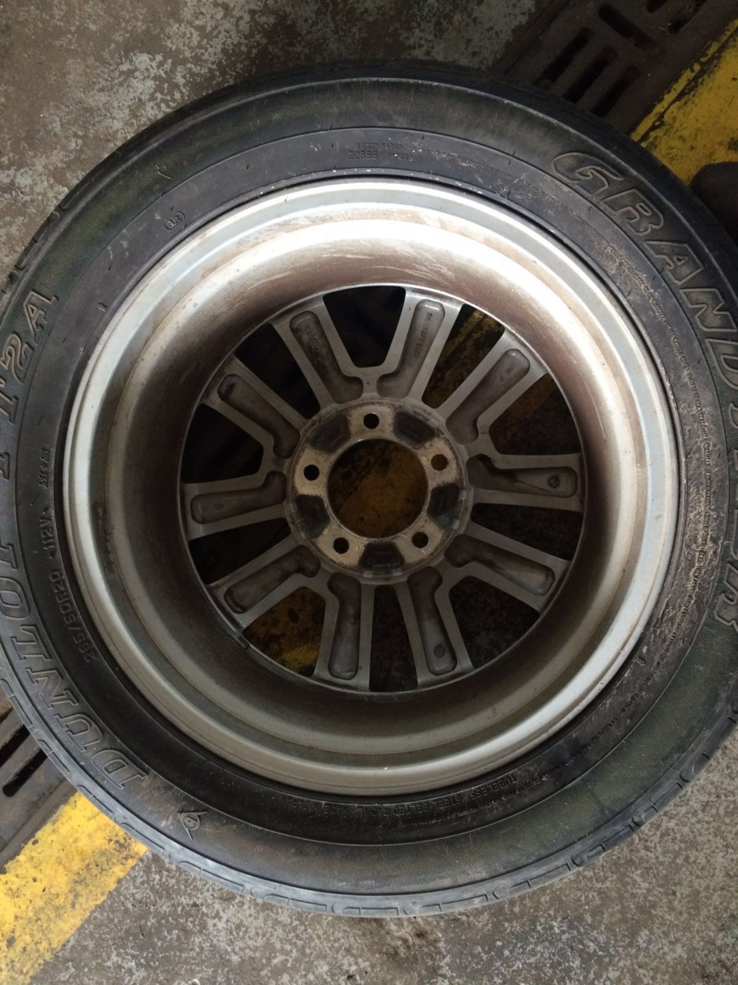 20" TOYOTA LAND-CRUISER WHEEL, REMOVED AS A SPARE WHEEL *NO VAT* - Image 2 of 9