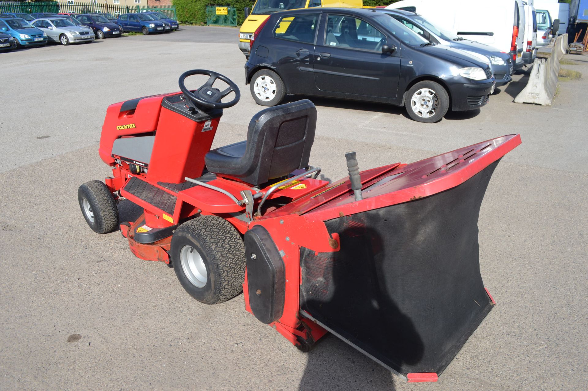 2009 COUNTAX E36 RIDE-ON LAWN MOWER *NO VAT* - Image 4 of 12